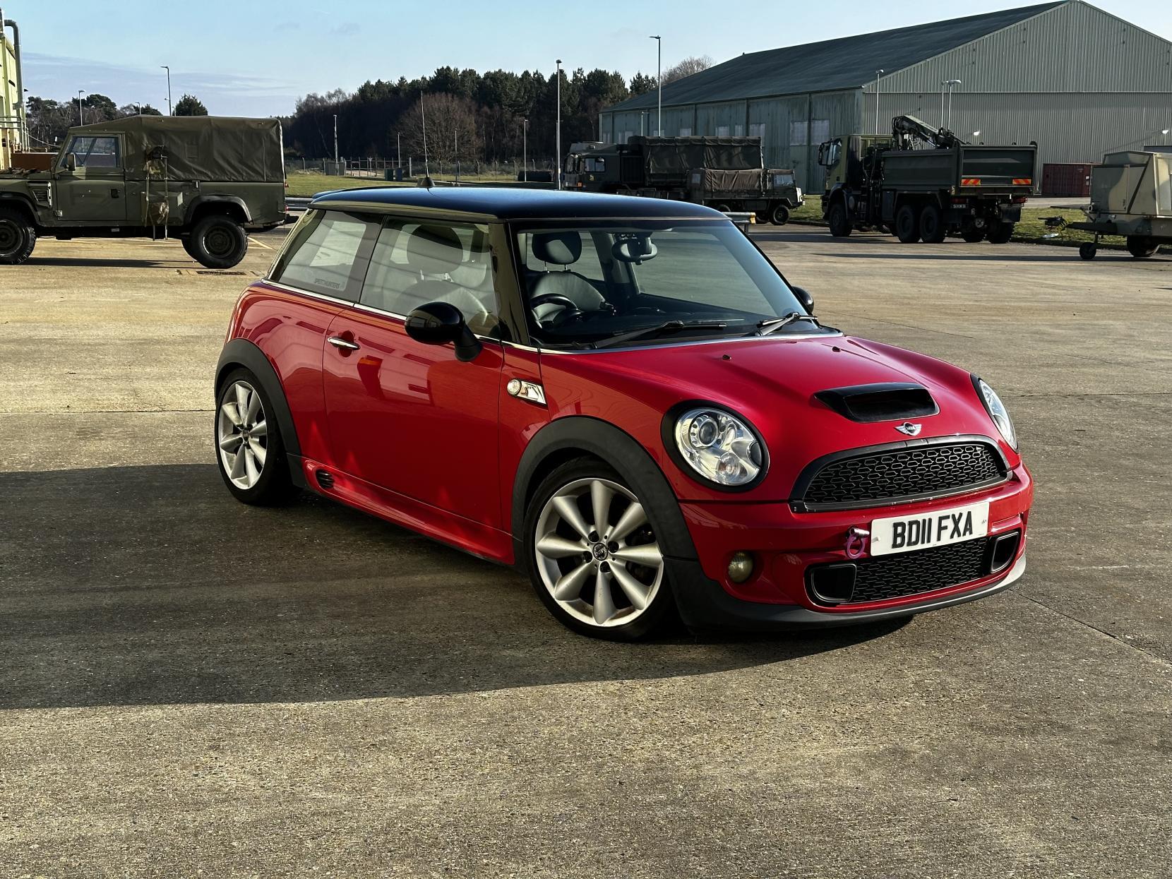 MINI Hatch 1.6 Cooper S Hatchback 3dr Petrol Manual Euro 5 (s/s) (184 ps)