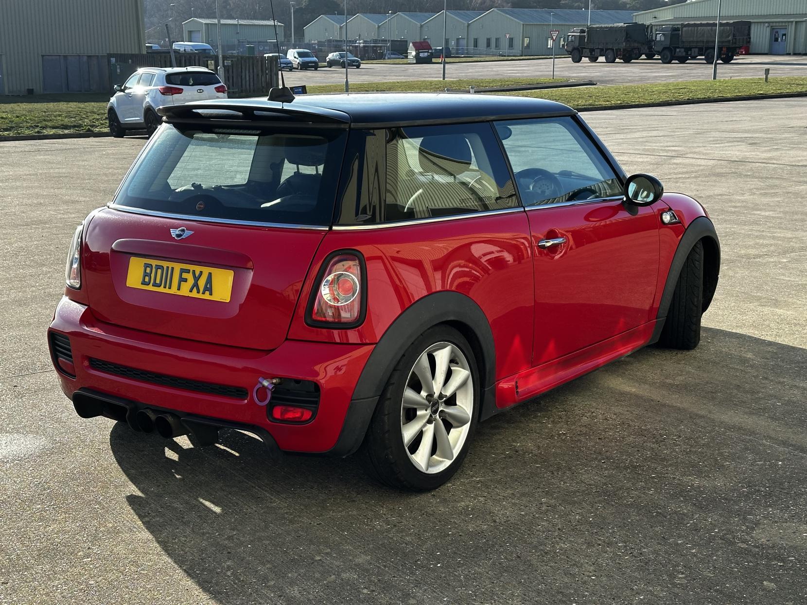 MINI Hatch 1.6 Cooper S Hatchback 3dr Petrol Manual Euro 5 (s/s) (184 ps)