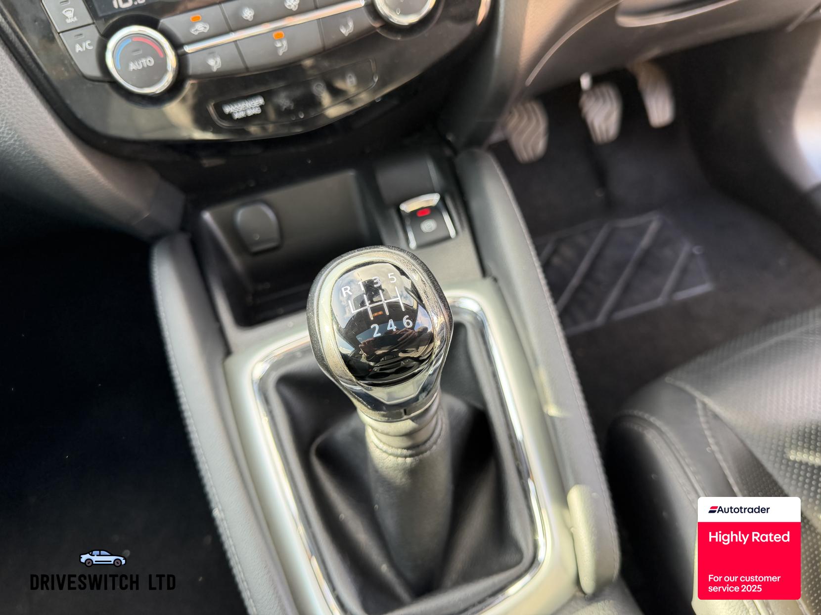 Nissan Qashqai 1.5 dCi Tekna SUV 5dr Diesel Manual 2WD Euro 6 (s/s) (110 ps)