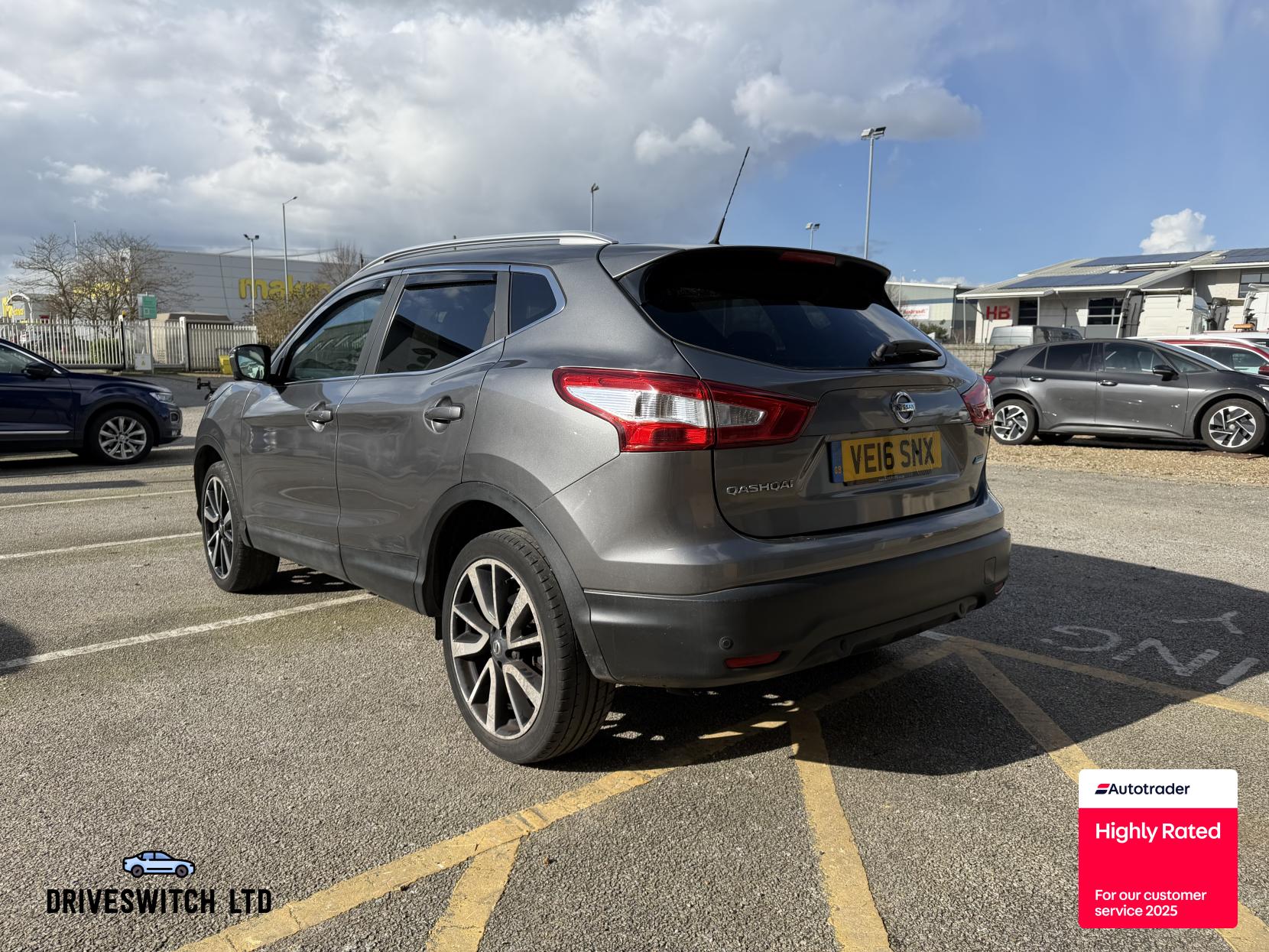Nissan Qashqai 1.5 dCi Tekna SUV 5dr Diesel Manual 2WD Euro 6 (s/s) (110 ps)