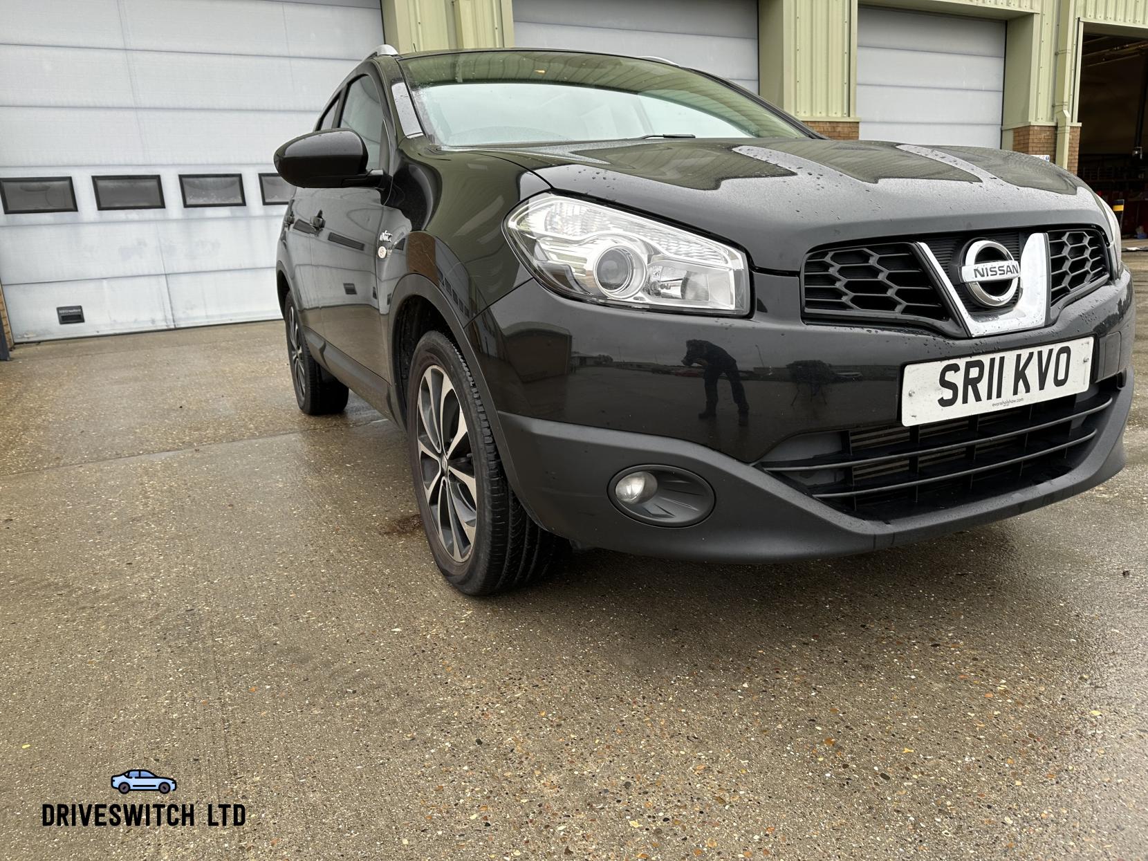 Nissan Qashqai 1.5 dCi n-tec SUV 5dr Diesel Manual 2WD Euro 5 (110 ps)