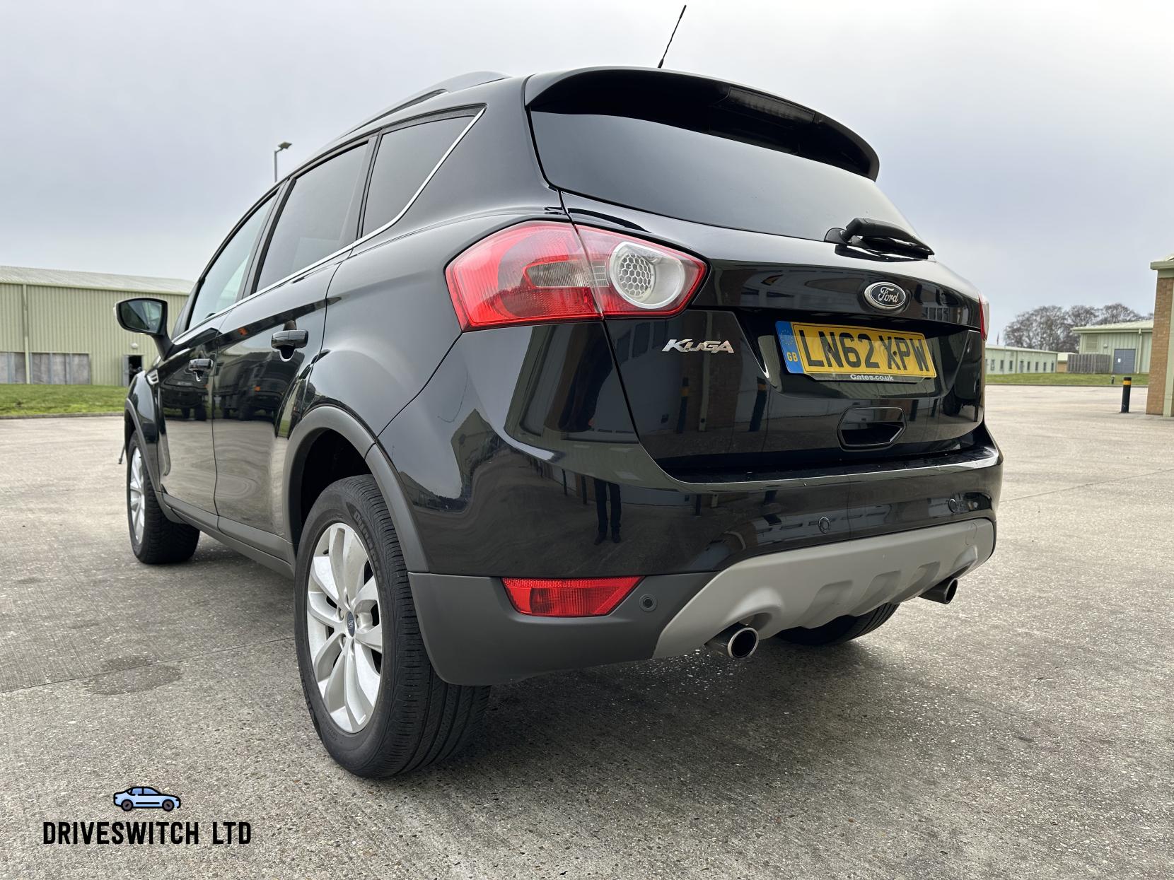 Ford Kuga 2.0 TDCi Titanium SUV 5dr Diesel Manual 2WD Euro 5 (140 ps)