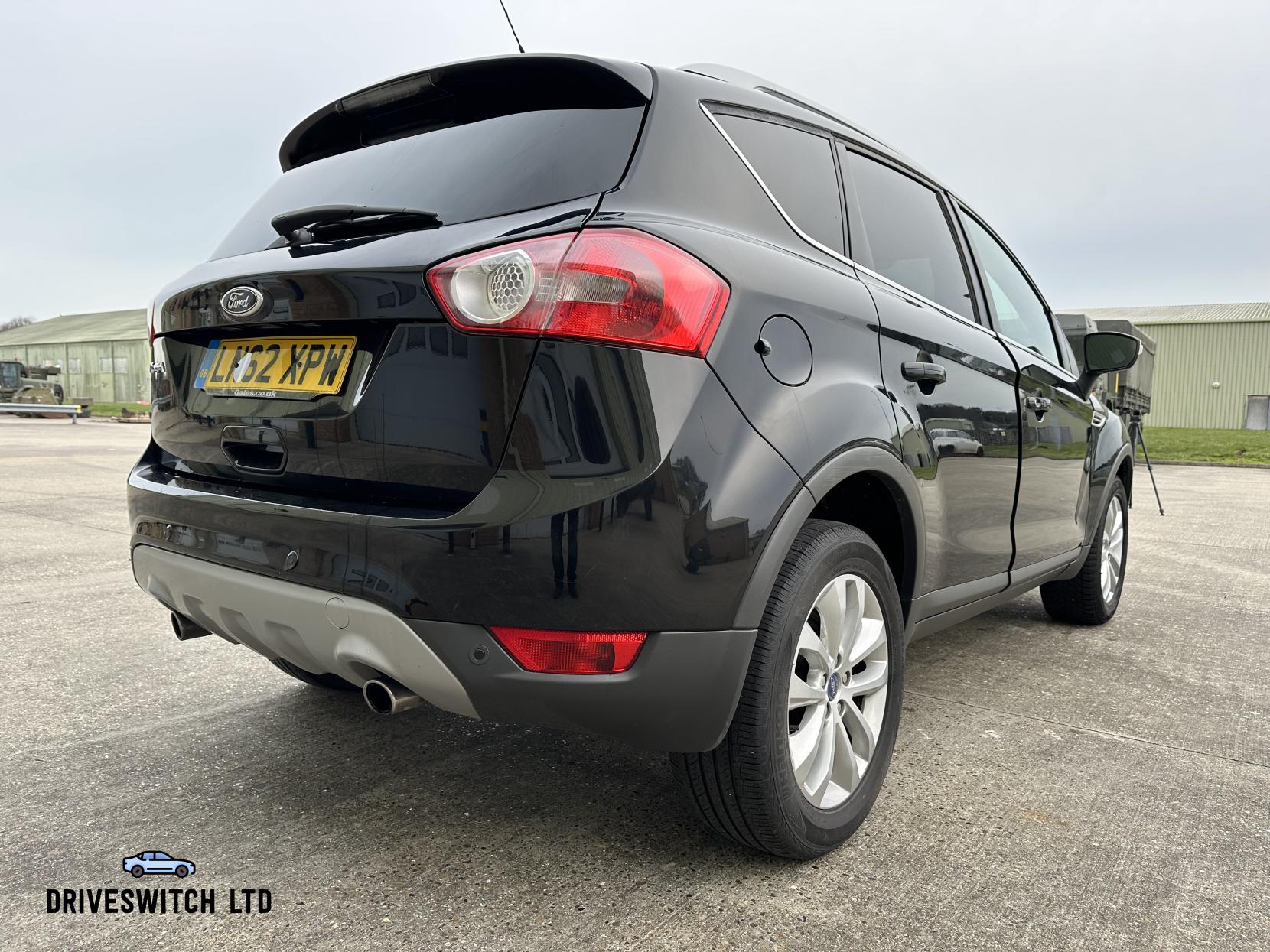 Ford Kuga 2.0 TDCi Titanium SUV 5dr Diesel Manual 2WD Euro 5 (140 ps)