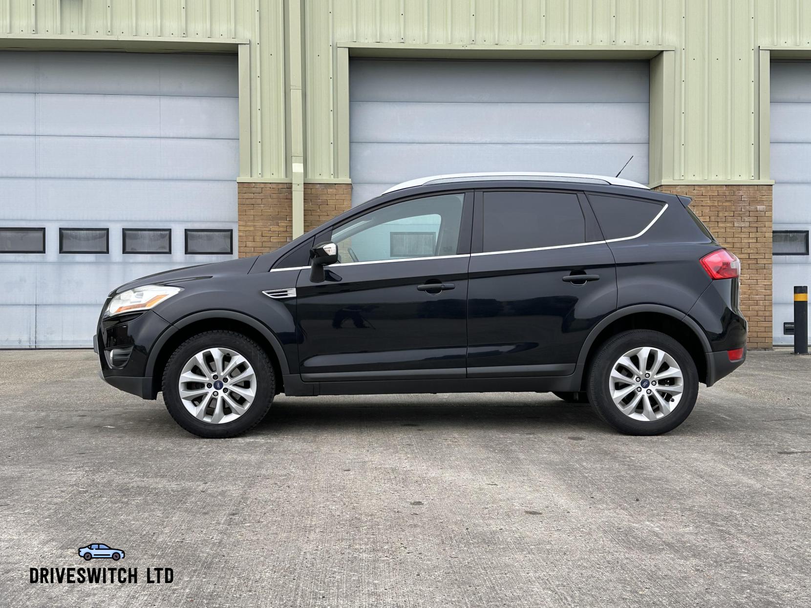 Ford Kuga 2.0 TDCi Titanium SUV 5dr Diesel Manual 2WD Euro 5 (140 ps)