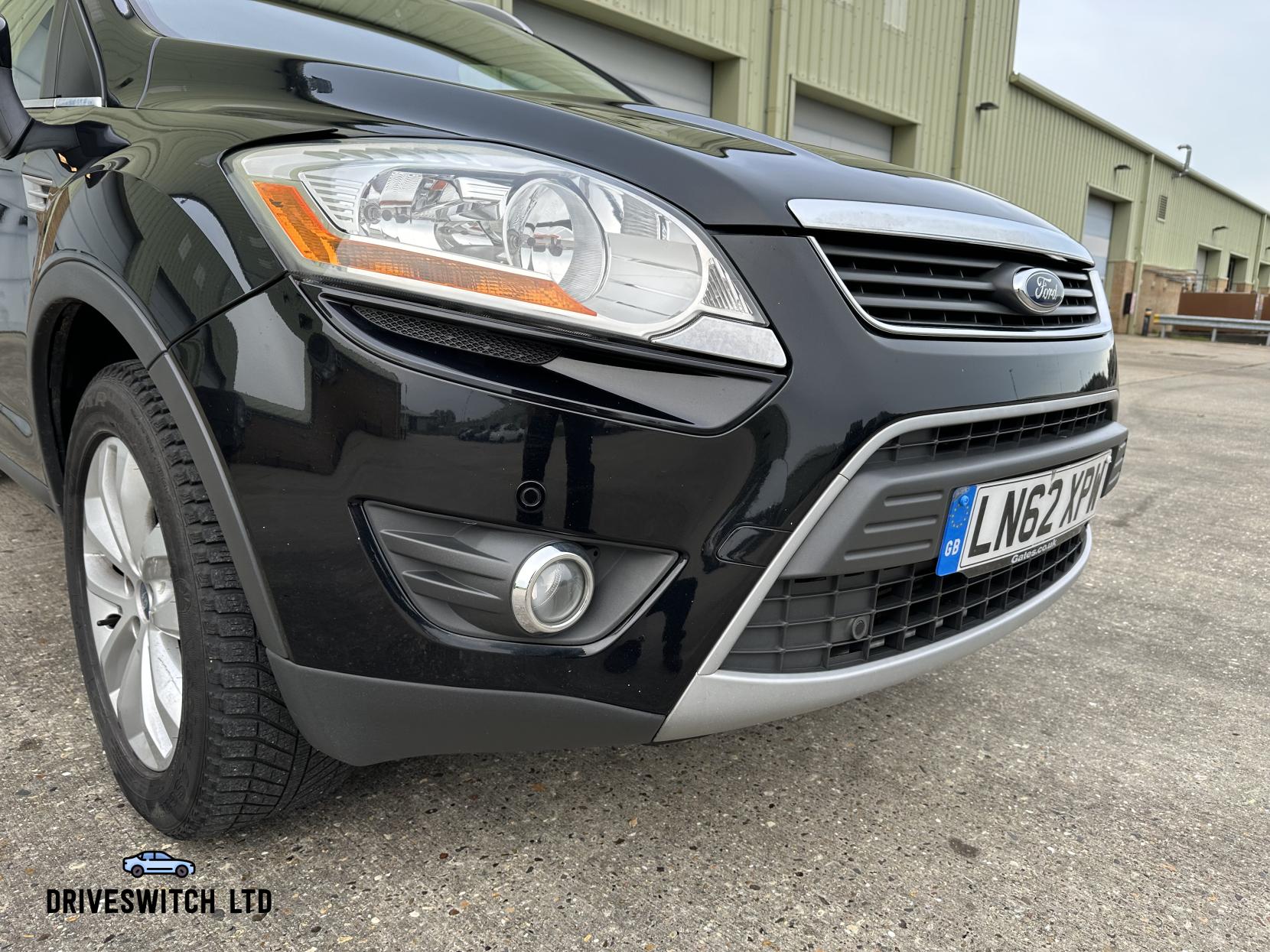 Ford Kuga 2.0 TDCi Titanium SUV 5dr Diesel Manual 2WD Euro 5 (140 ps)