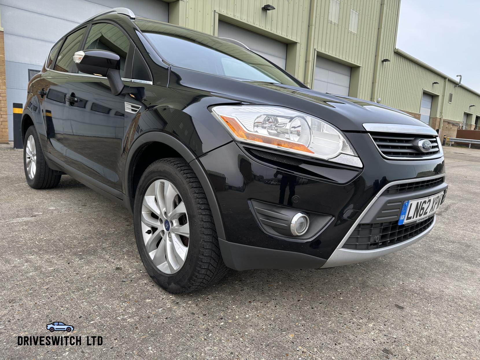 Ford Kuga 2.0 TDCi Titanium SUV 5dr Diesel Manual 2WD Euro 5 (140 ps)