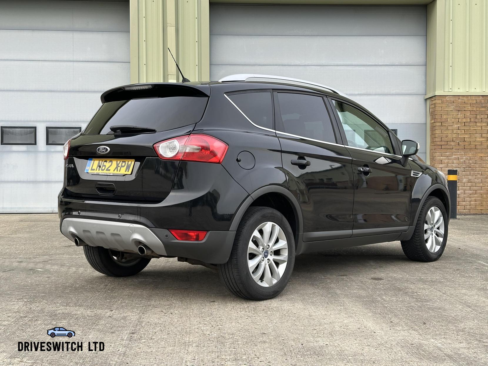 Ford Kuga 2.0 TDCi Titanium SUV 5dr Diesel Manual 2WD Euro 5 (140 ps)