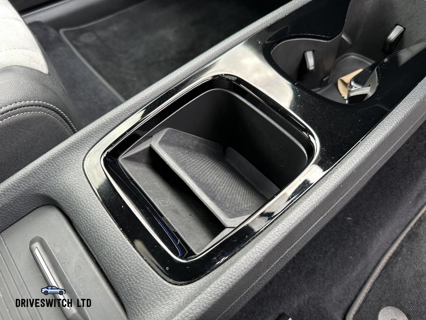 Volkswagen ID.3 Pro Performance 58kWh Family Hatchback 5dr Electric Auto (204 ps)