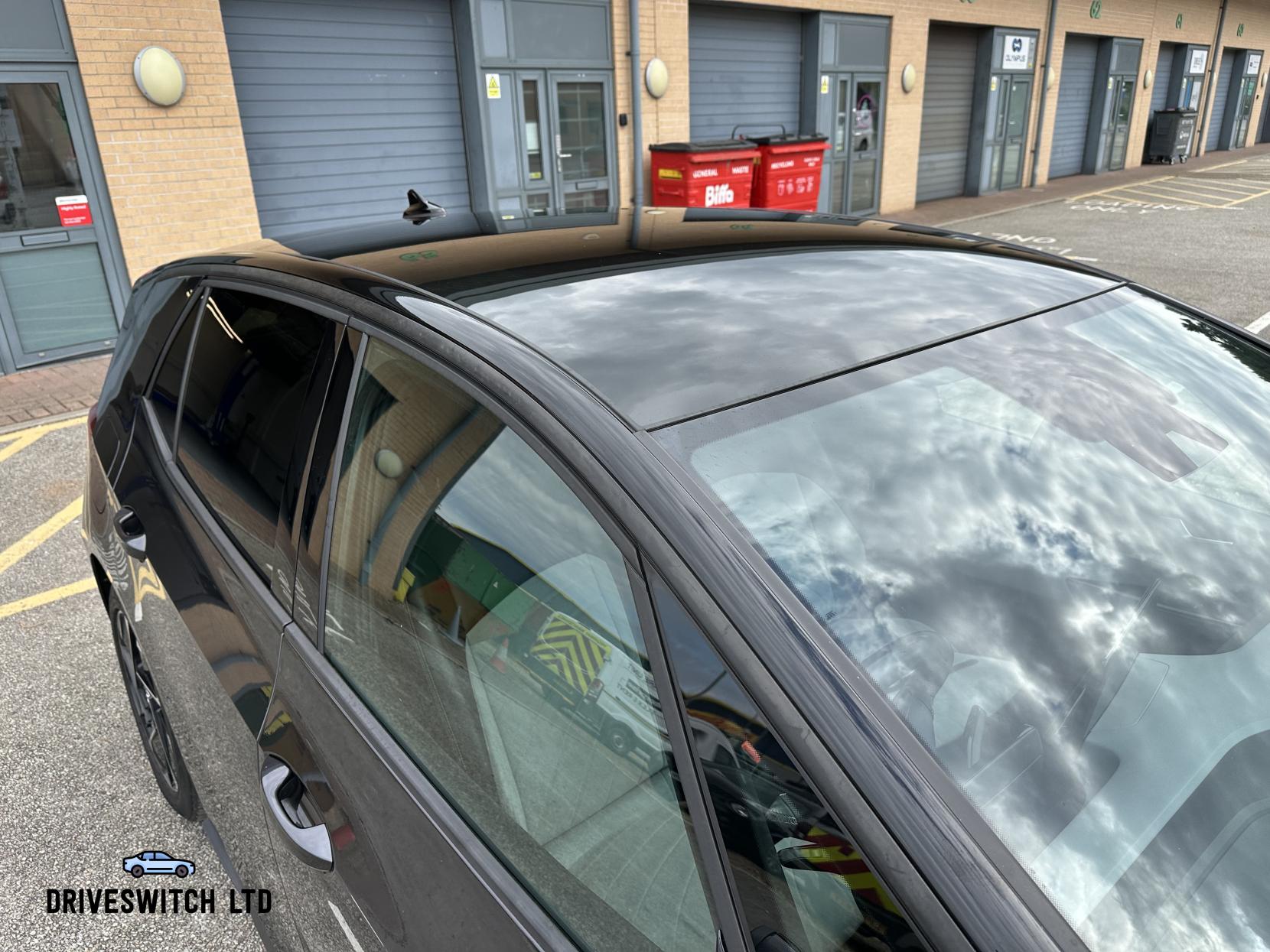 Volkswagen ID.3 Pro Performance 58kWh Family Hatchback 5dr Electric Auto (204 ps)