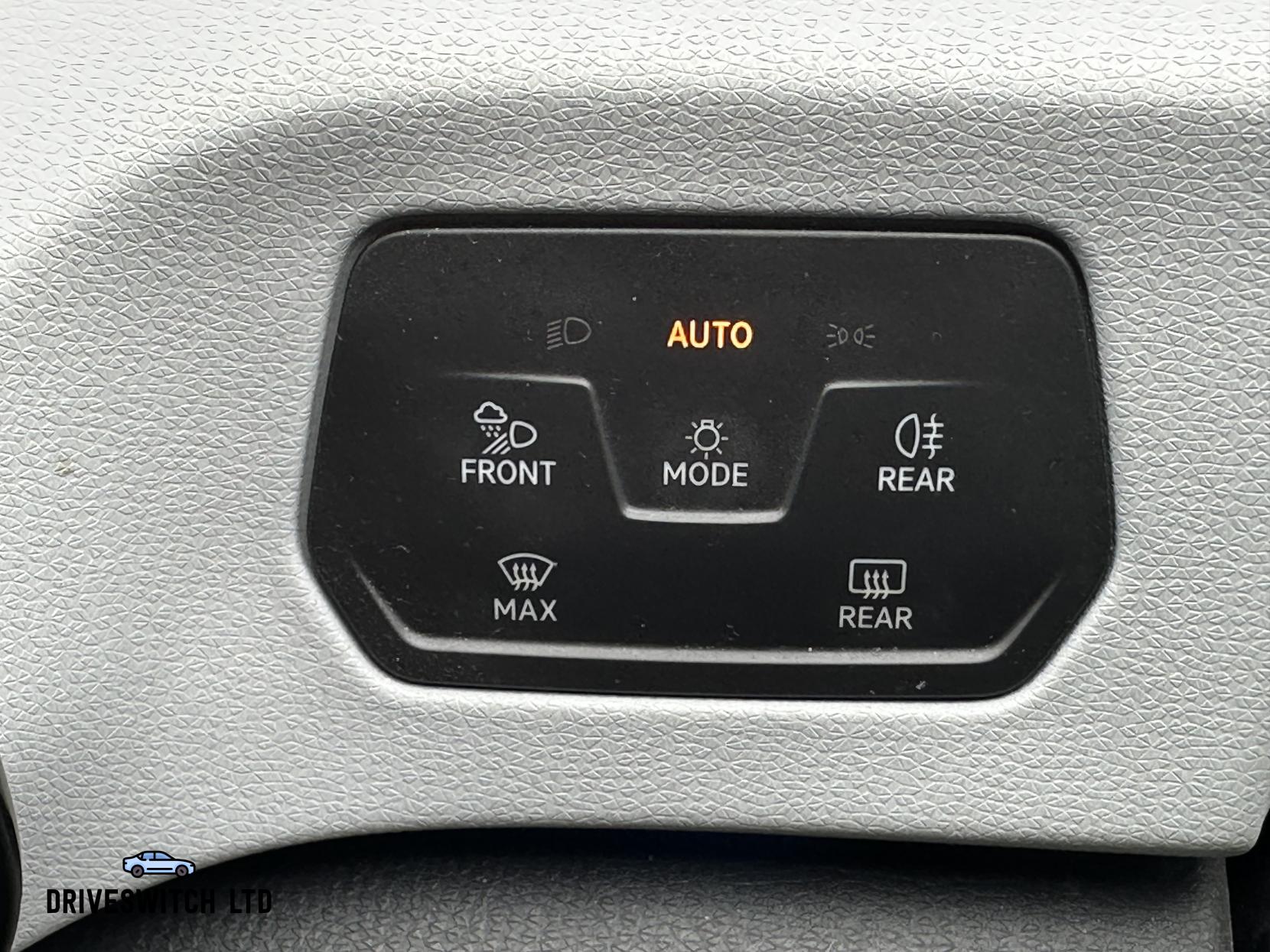 Volkswagen ID.3 Pro Performance 58kWh Family Hatchback 5dr Electric Auto (204 ps)