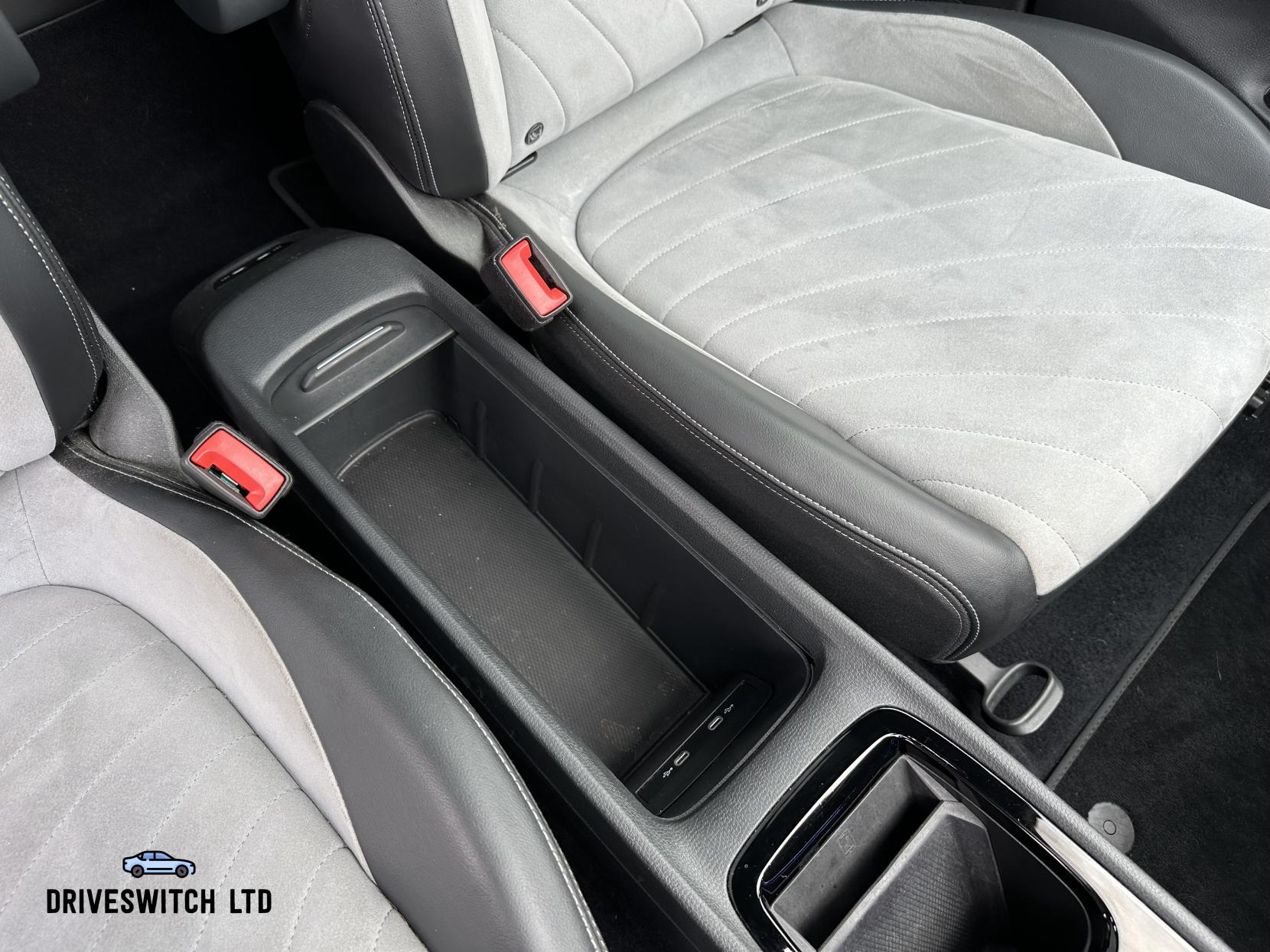 Volkswagen ID.3 Pro Performance 58kWh Family Hatchback 5dr Electric Auto (204 ps)