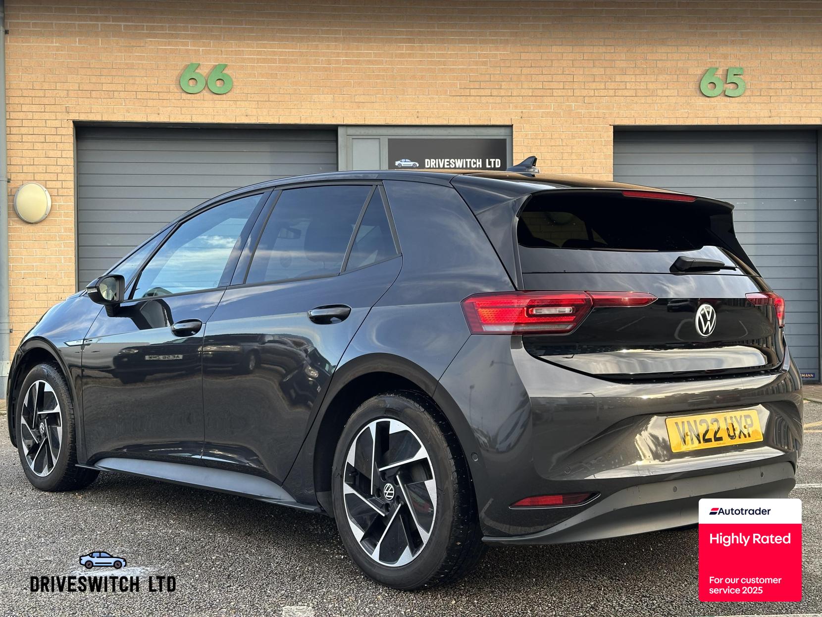 Volkswagen ID.3 Pro Performance 58kWh Family Hatchback 5dr Electric Auto (204 ps)