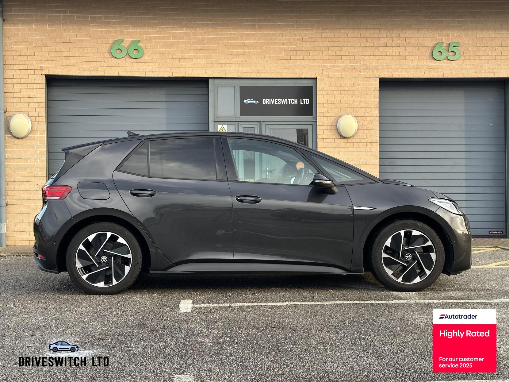 Volkswagen ID.3 Pro Performance 58kWh Family Hatchback 5dr Electric Auto (204 ps)