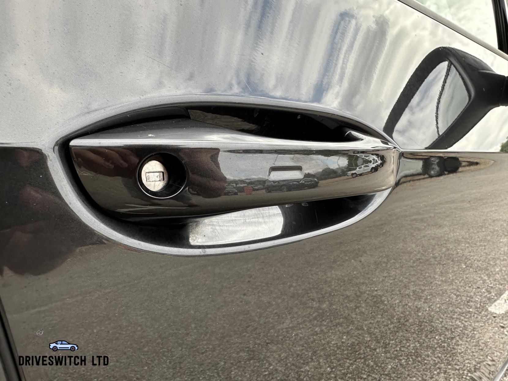 Volkswagen ID.3 Pro Performance 58kWh Family Hatchback 5dr Electric Auto (204 ps)