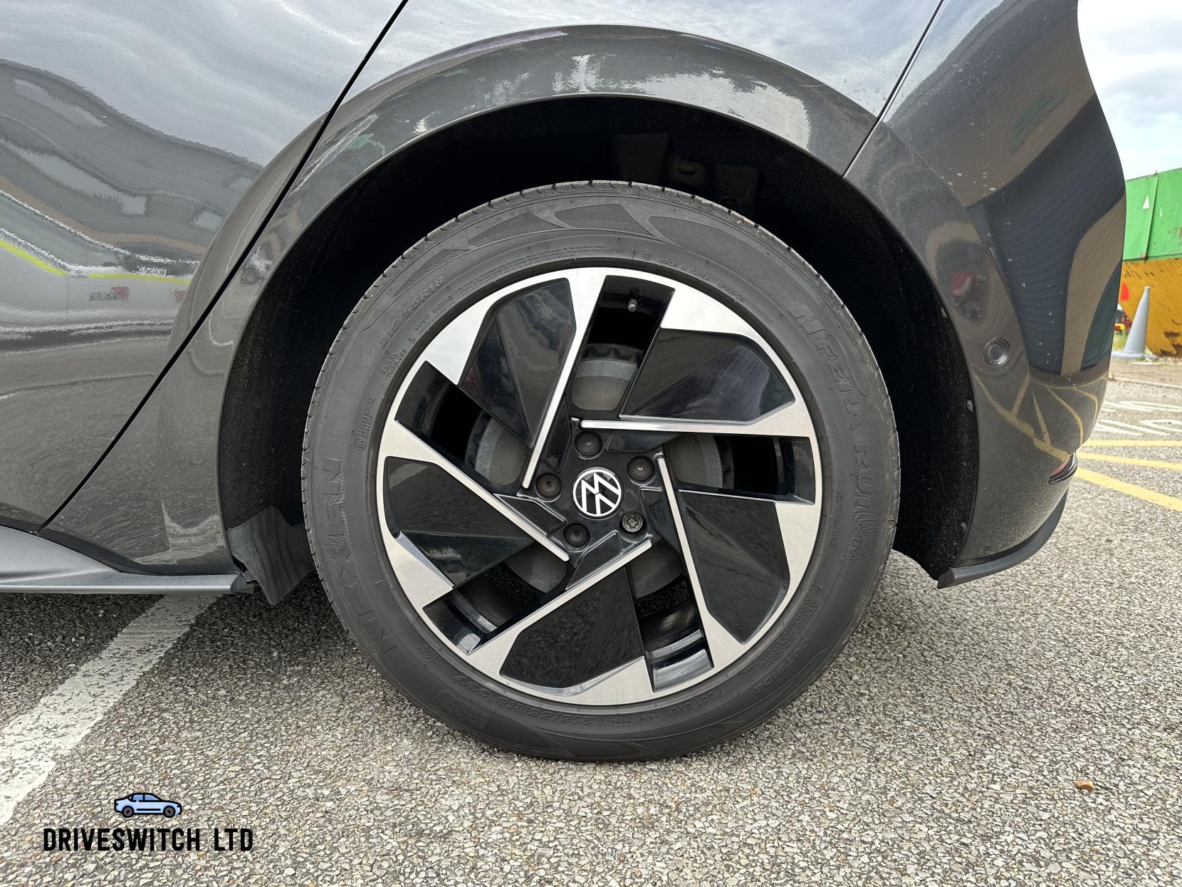 Volkswagen ID.3 Pro Performance 58kWh Family Hatchback 5dr Electric Auto (204 ps)