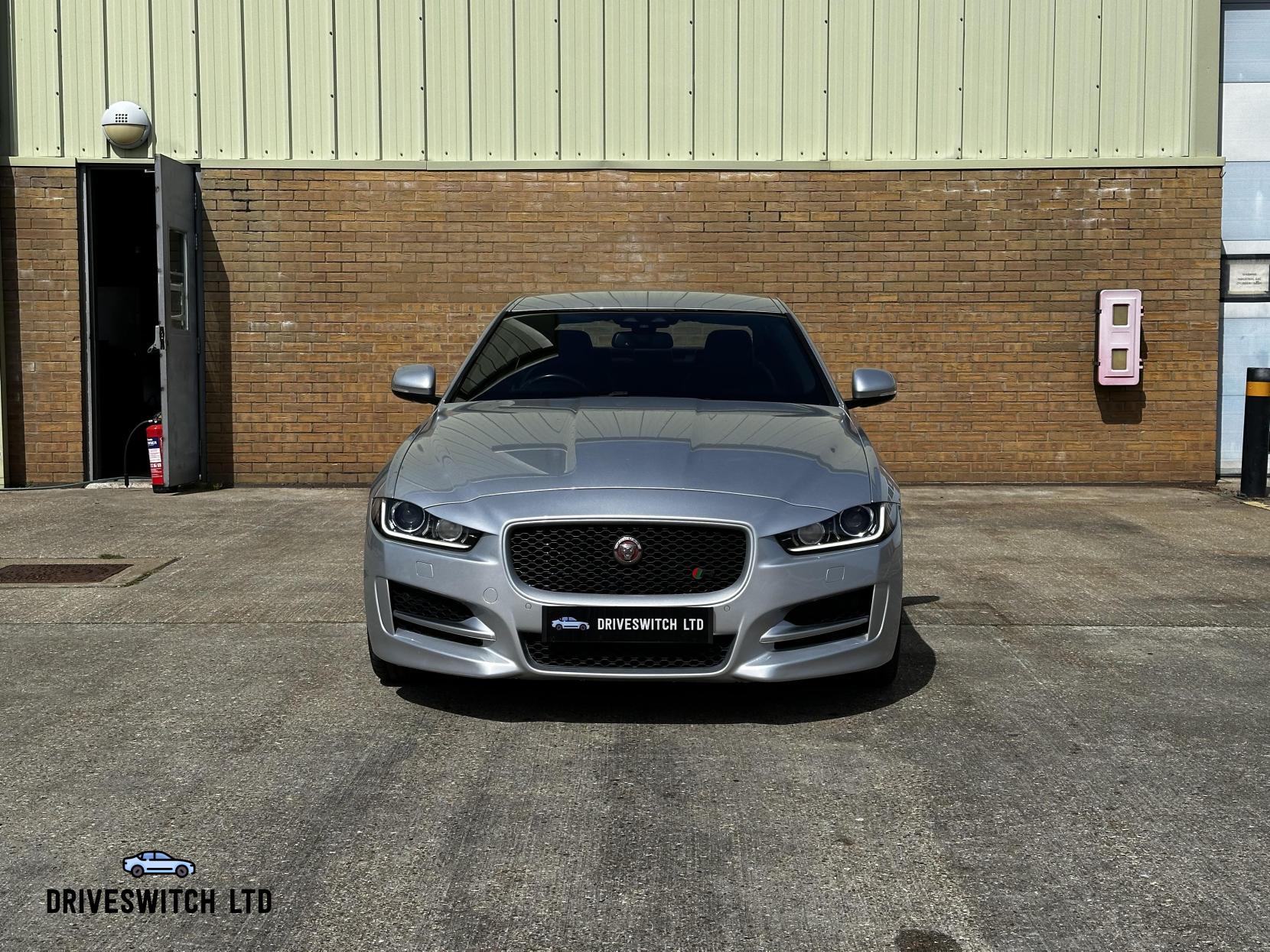 Jaguar XE 2.0d R-Sport Saloon 4dr Diesel Auto Euro 6 (s/s) (180 ps)