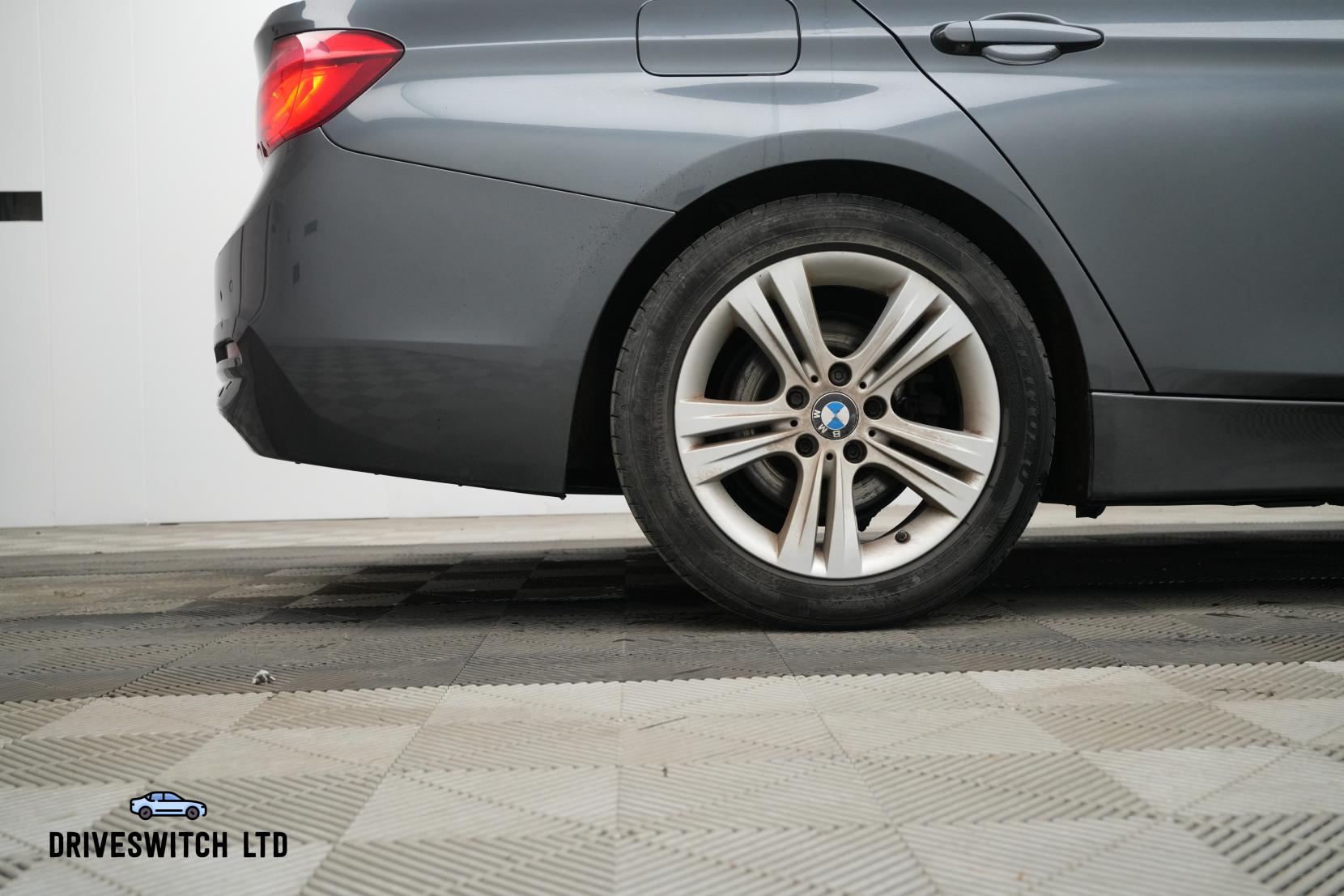 BMW 3 Series 1.5 318i Sport Saloon 4dr Petrol Manual Euro 6 (s/s) (136 ps)