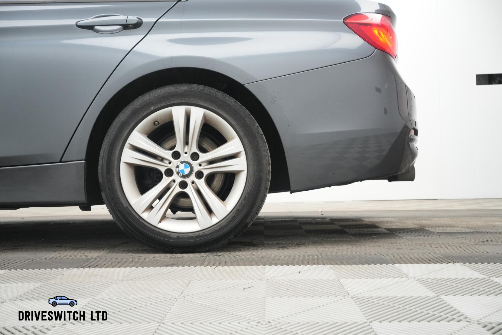 BMW 3 Series 1.5 318i Sport Saloon 4dr Petrol Manual Euro 6 (s/s) (136 ps)