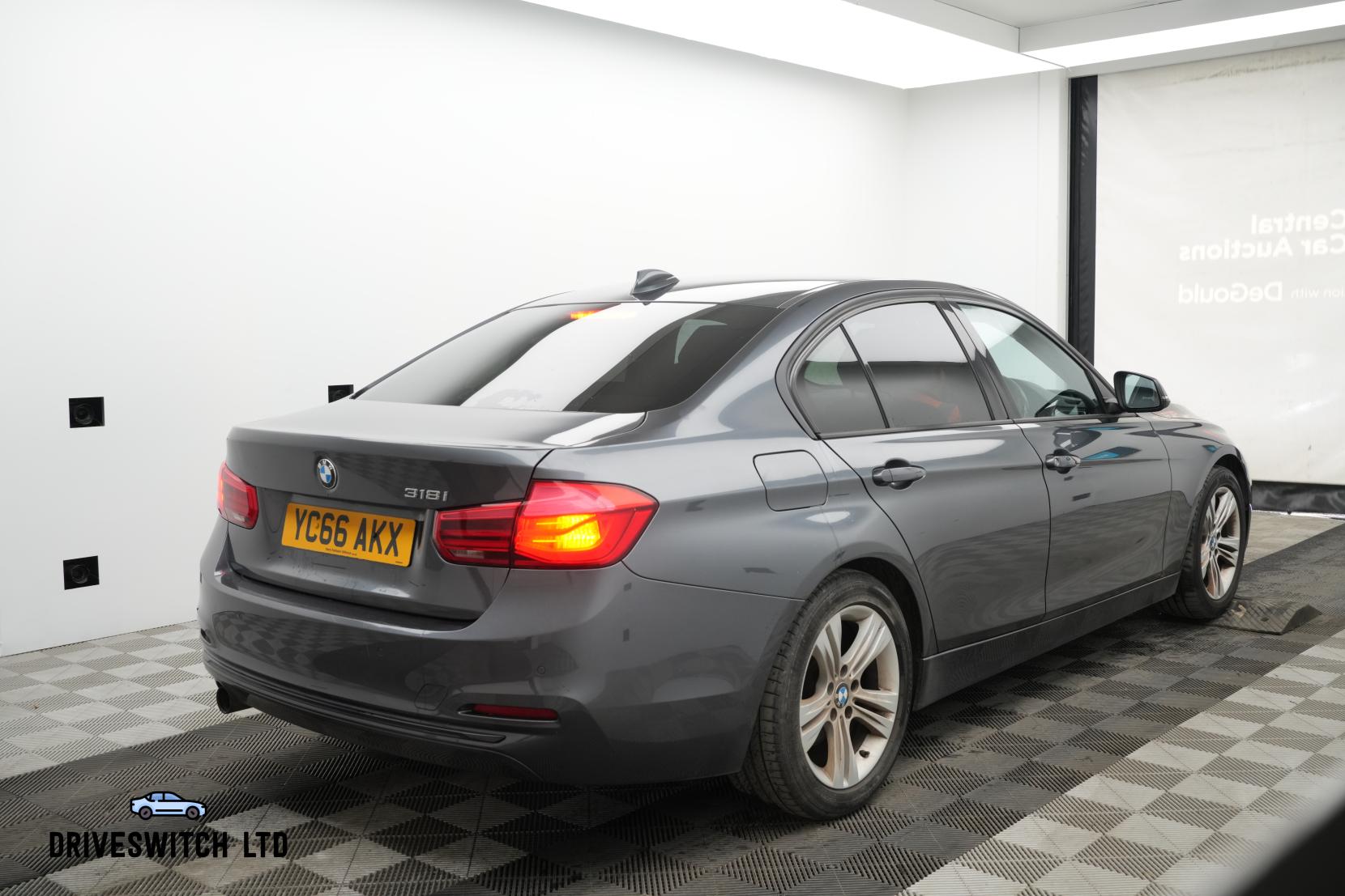 BMW 3 Series 1.5 318i Sport Saloon 4dr Petrol Manual Euro 6 (s/s) (136 ps)