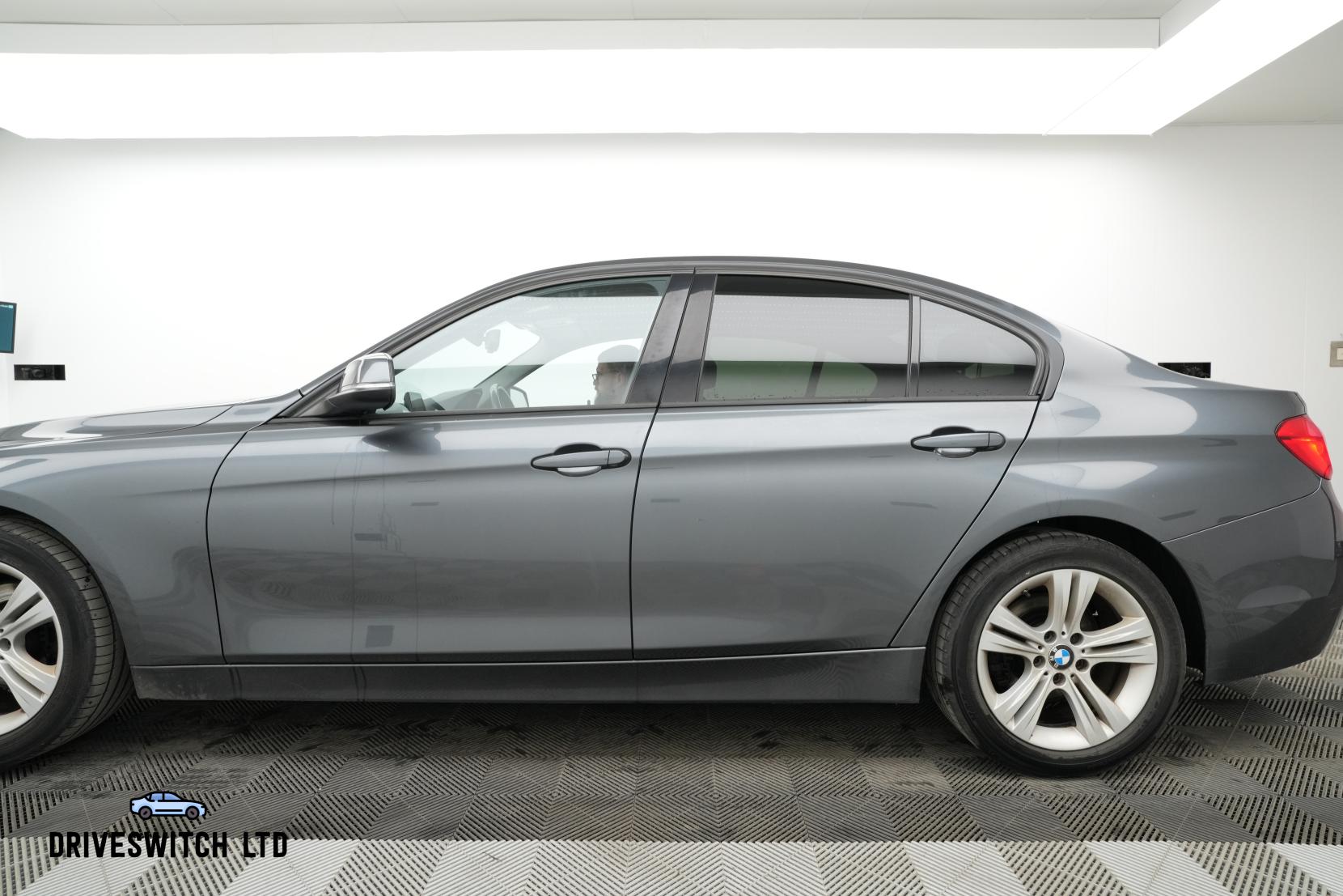 BMW 3 Series 1.5 318i Sport Saloon 4dr Petrol Manual Euro 6 (s/s) (136 ps)