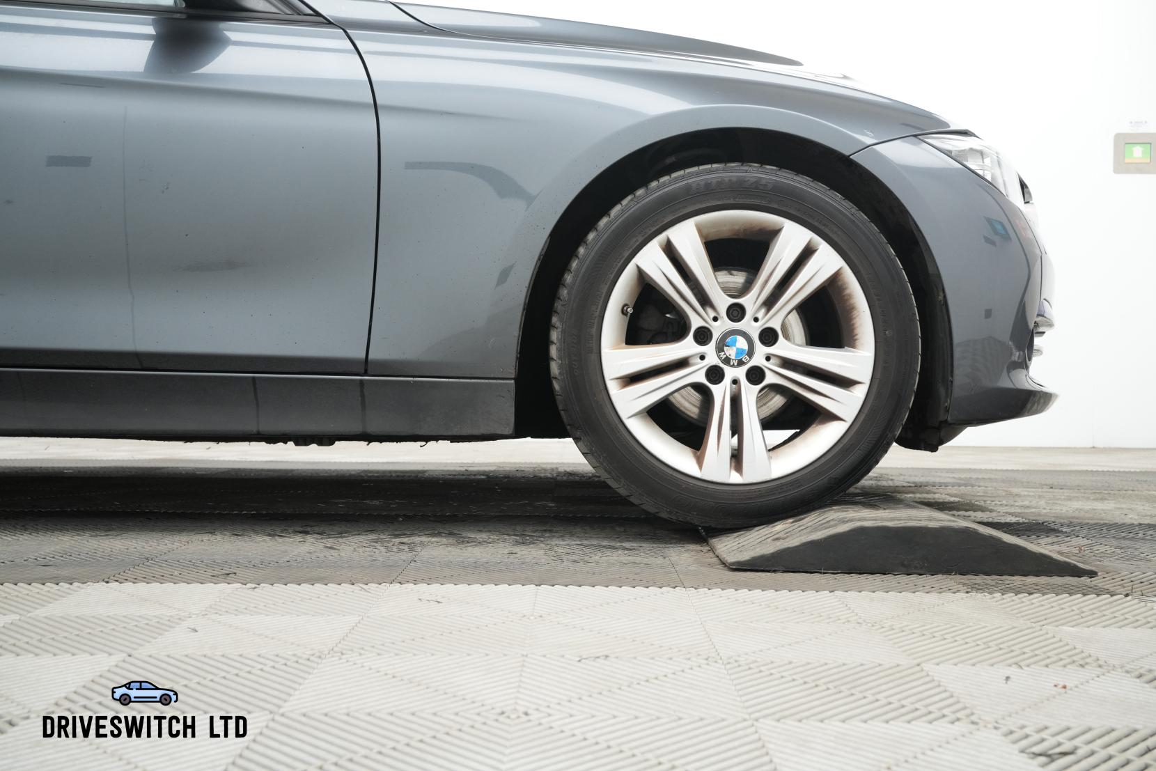BMW 3 Series 1.5 318i Sport Saloon 4dr Petrol Manual Euro 6 (s/s) (136 ps)