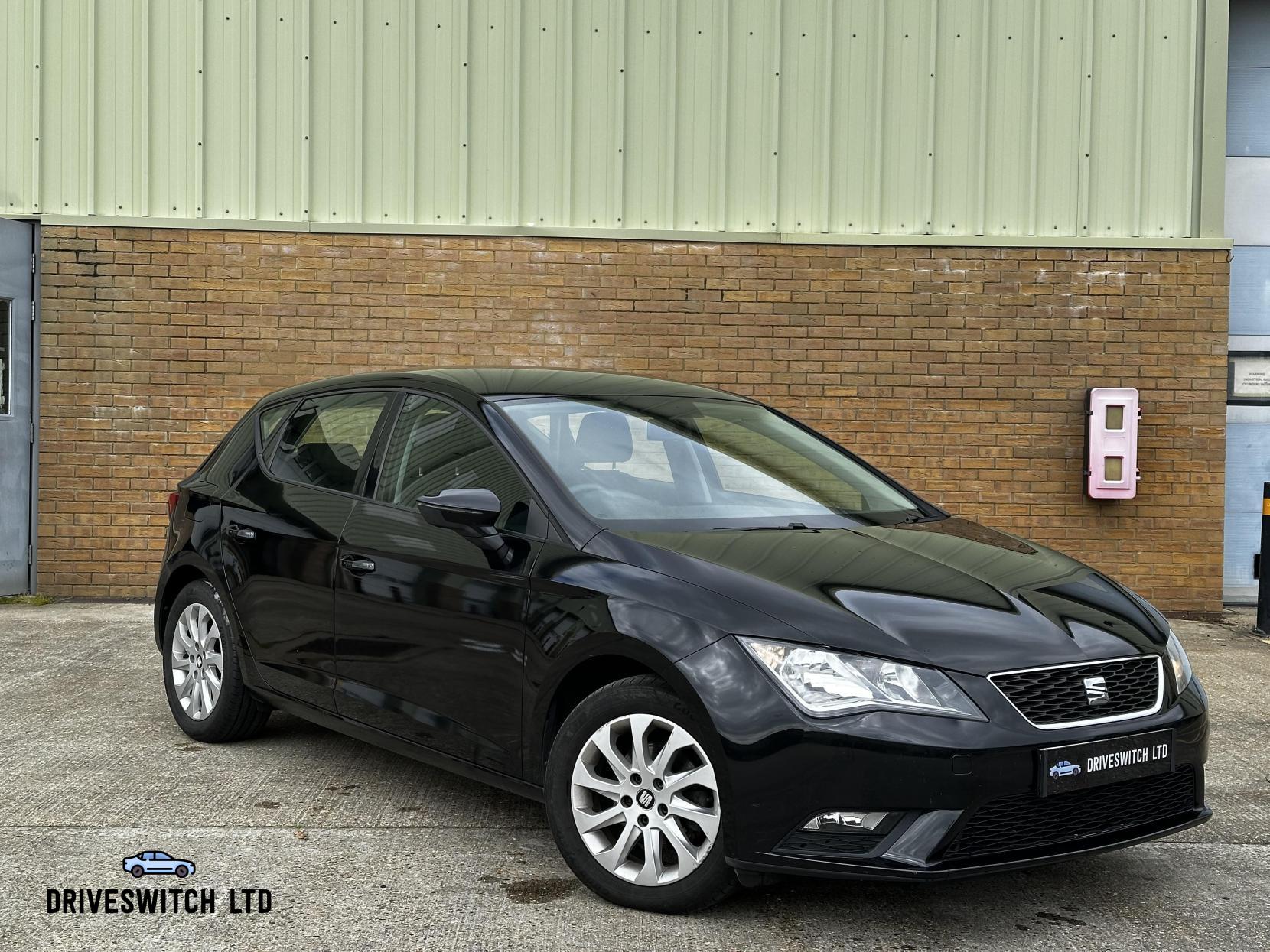 SEAT Leon 1.6 TDI Ecomotive CR SE Hatchback 5dr Diesel Manual Euro 5 (s/s) (110 ps)