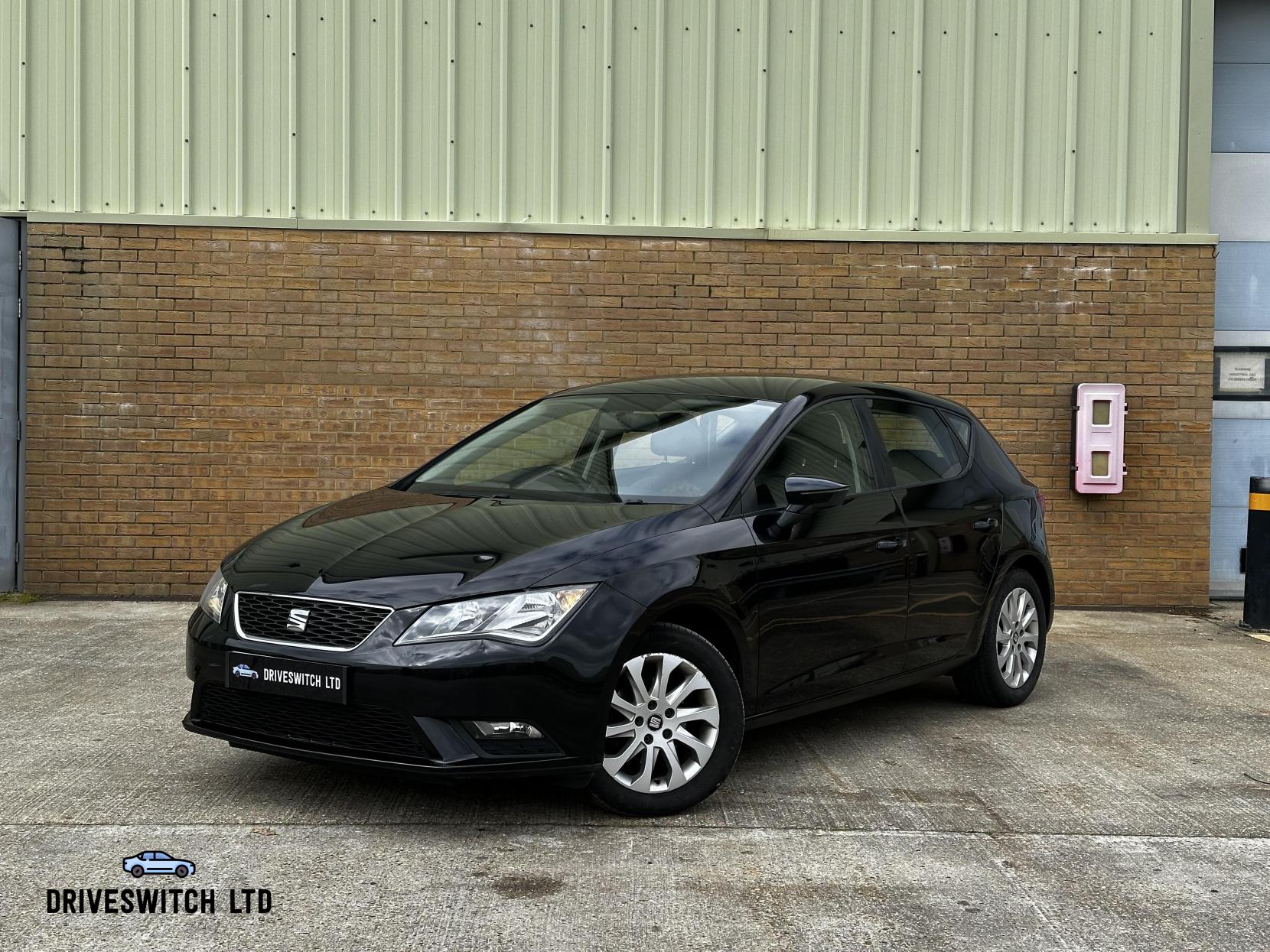 SEAT Leon 1.6 TDI Ecomotive CR SE Hatchback 5dr Diesel Manual Euro 5 (s/s) (110 ps)