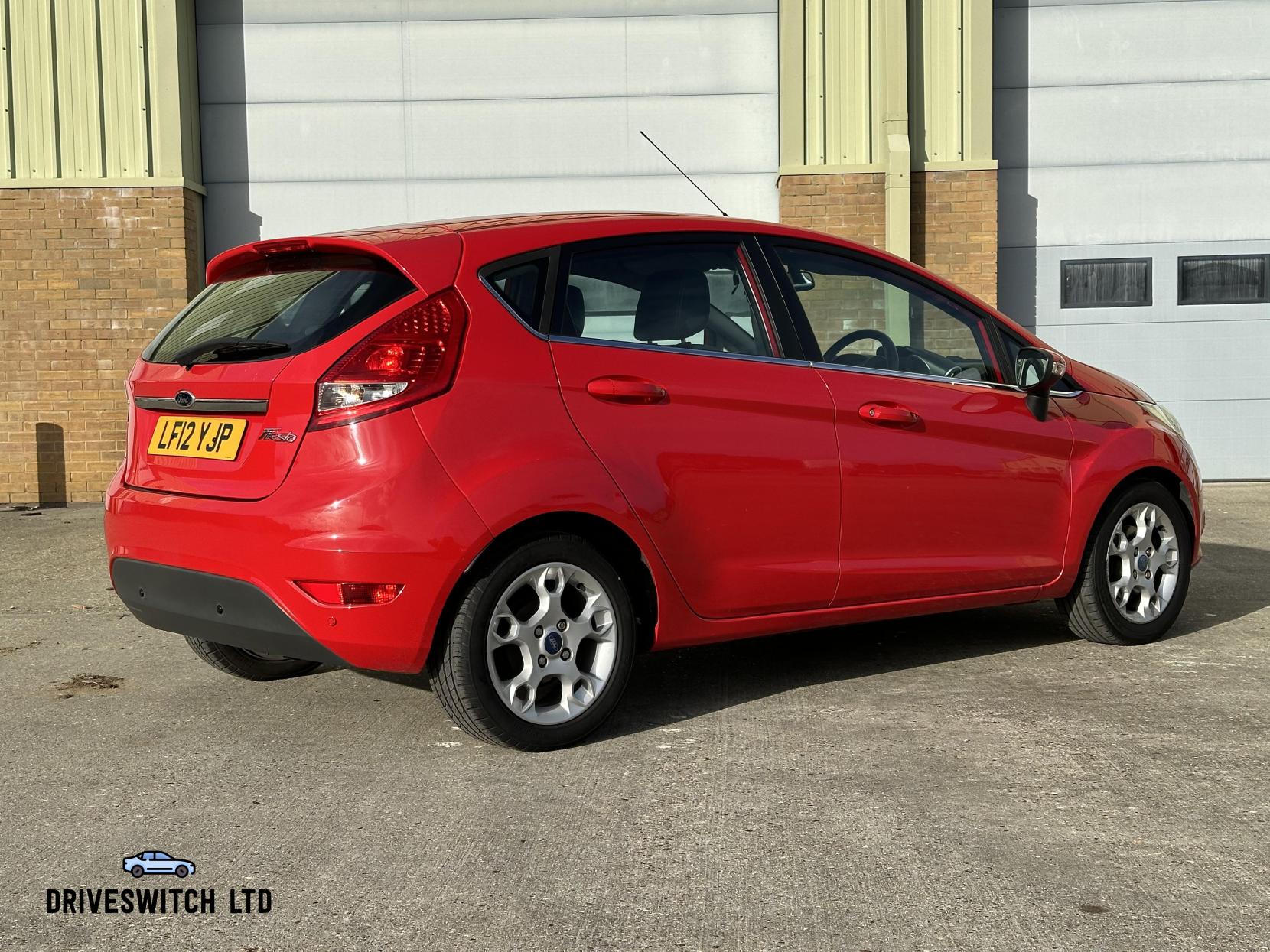 Ford Fiesta 1.4 Zetec Hatchback 5dr Petrol Manual (133 g/km, 94 bhp)