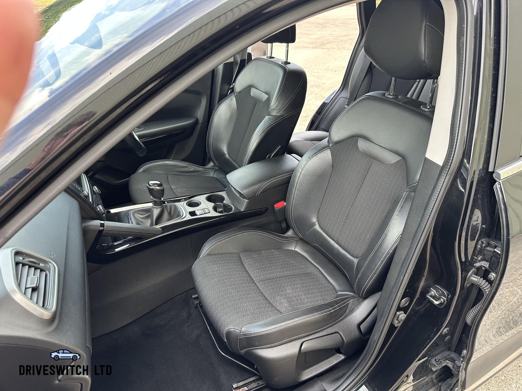 Renault Kadjar 1.2 TCe Dynamique S Nav SUV 5dr Petrol Manual Euro 6 (s/s) (130 ps)