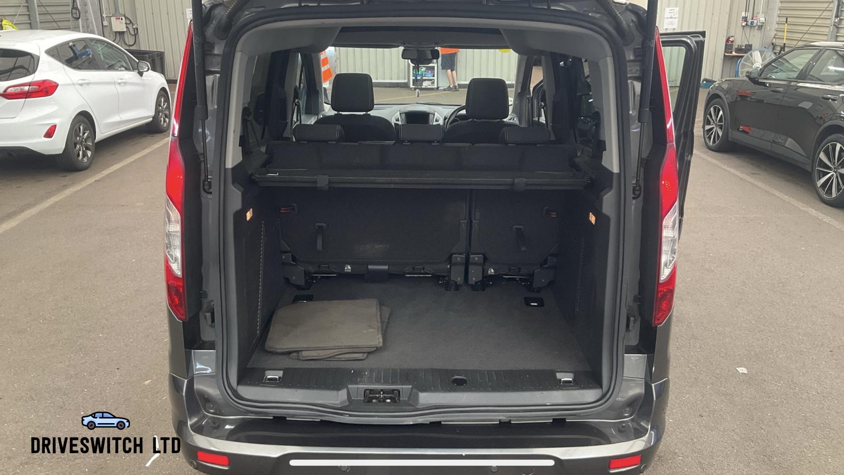 Ford Tourneo Connect 1.5 TDCi Titanium MPV 5dr Diesel Manual Euro 6 (s/s) (120 ps)