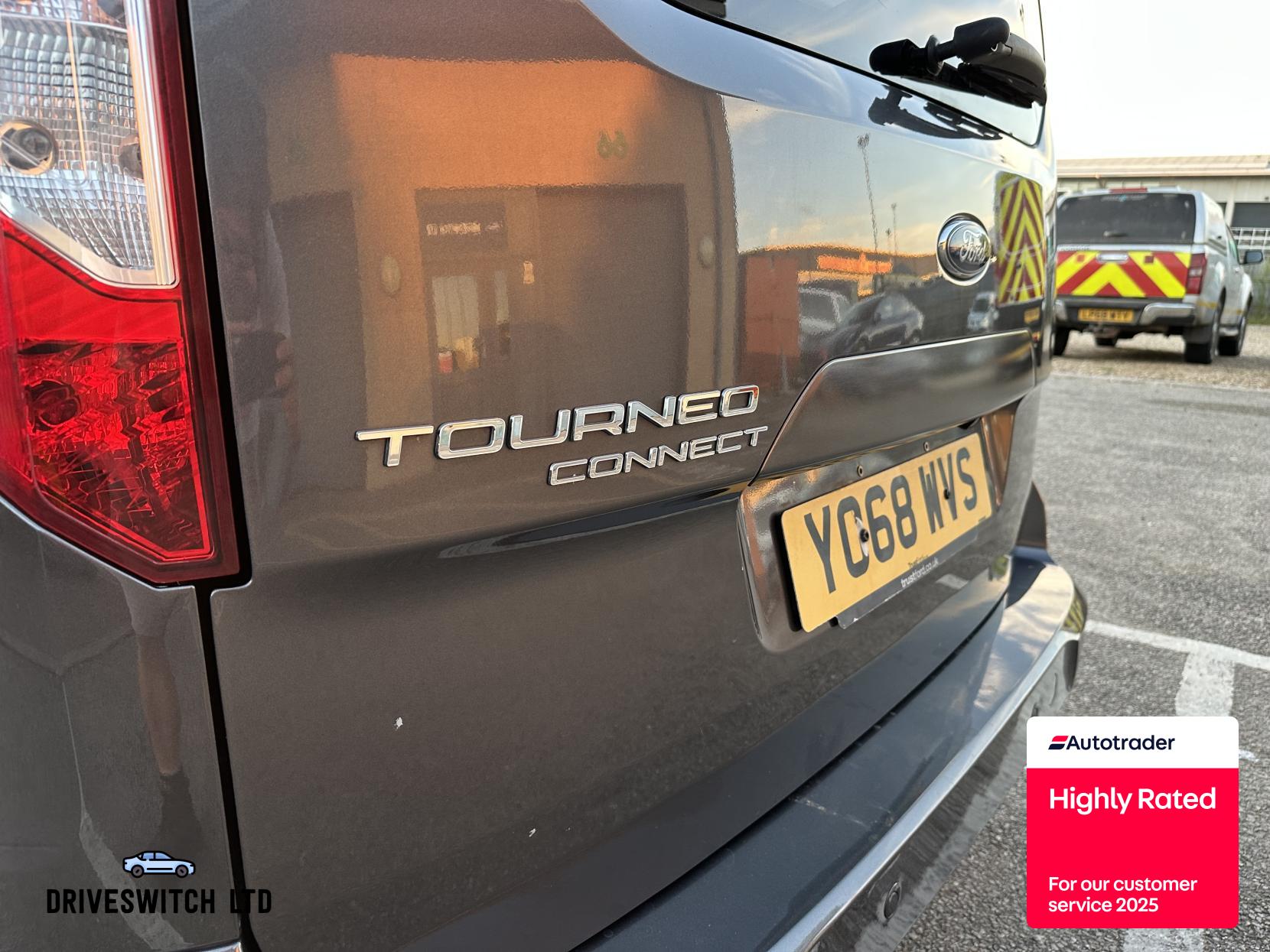 Ford Tourneo Connect 1.5 TDCi Titanium MPV 5dr Diesel Manual Euro 6 (s/s) (120 ps)