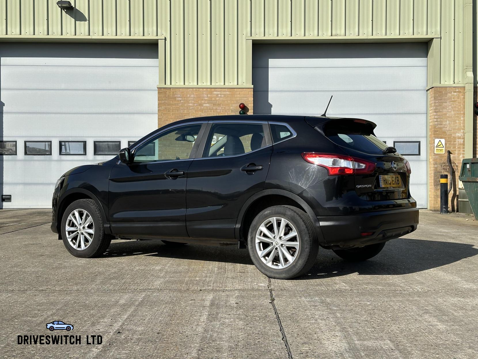 Nissan Qashqai 1.5 dCi Acenta SUV 5dr Diesel Manual 2WD Euro 5 (s/s) (110 ps)