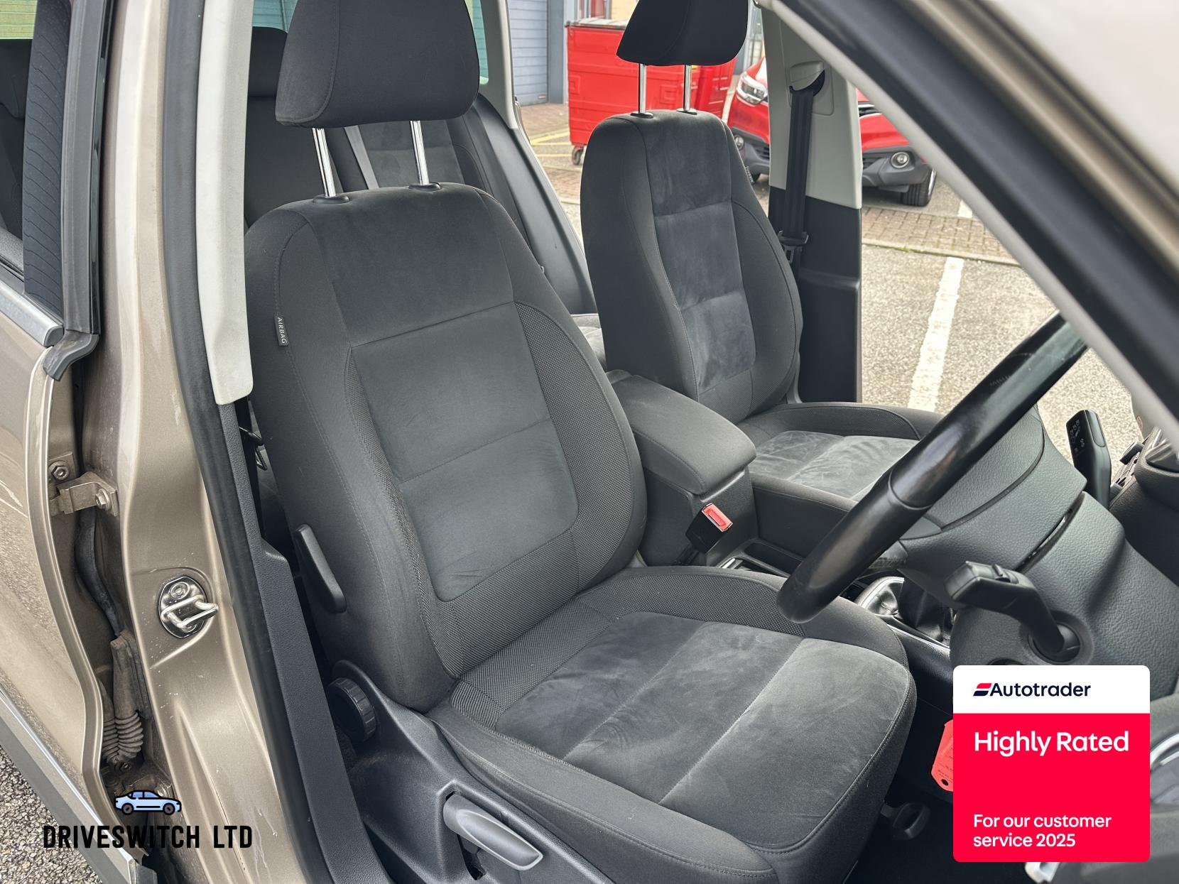 Volkswagen Tiguan 2.0 TDI BlueMotion Tech Match SUV 5dr Diesel Manual 4WD Euro 5 (s/s) (140 ps)