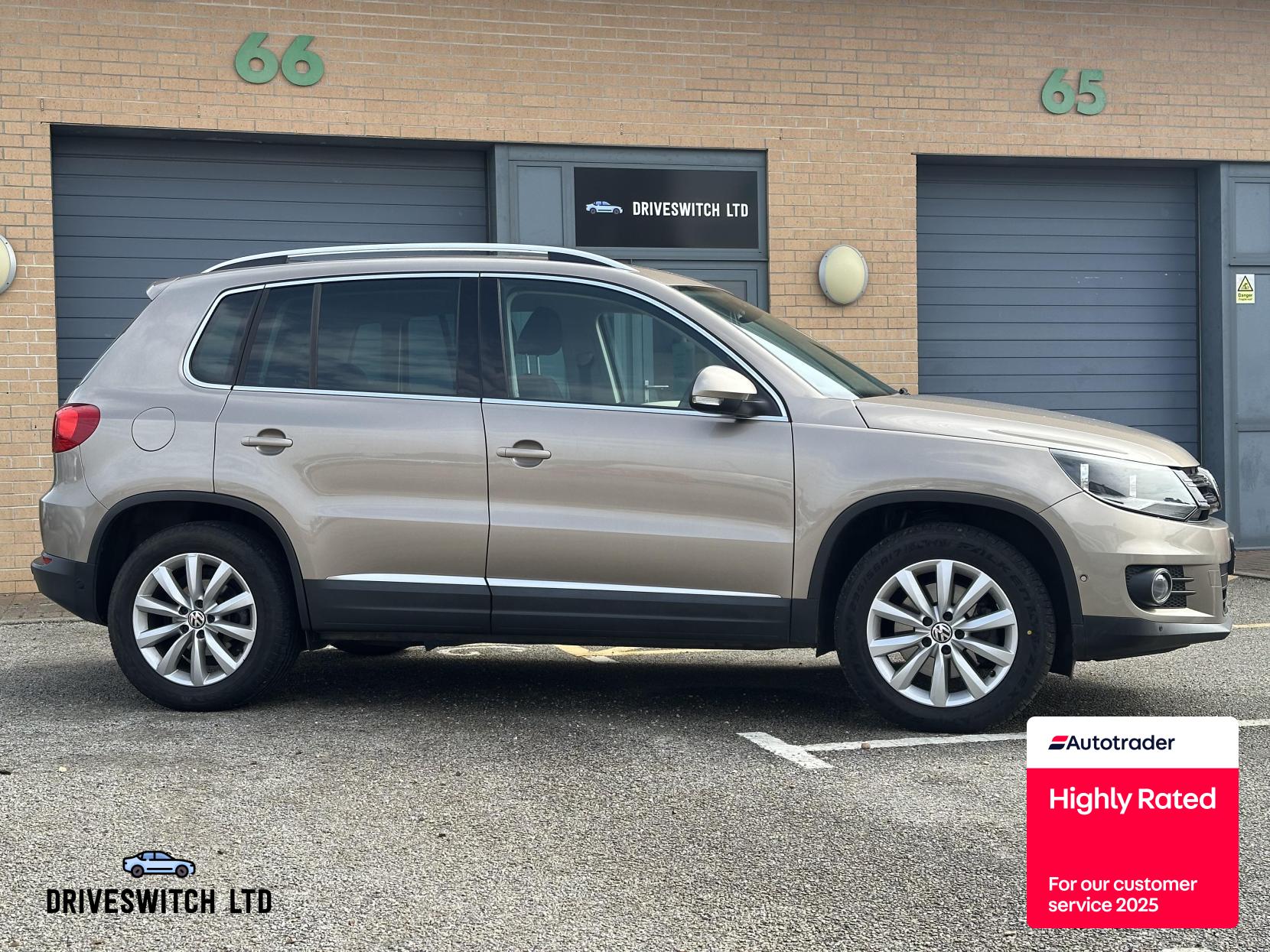 Volkswagen Tiguan 2.0 TDI BlueMotion Tech Match SUV 5dr Diesel Manual 4WD Euro 5 (s/s) (140 ps)