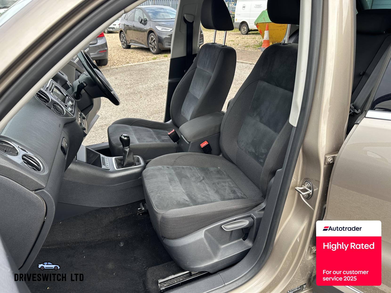 Volkswagen Tiguan 2.0 TDI BlueMotion Tech Match SUV 5dr Diesel Manual 4WD Euro 5 (s/s) (140 ps)