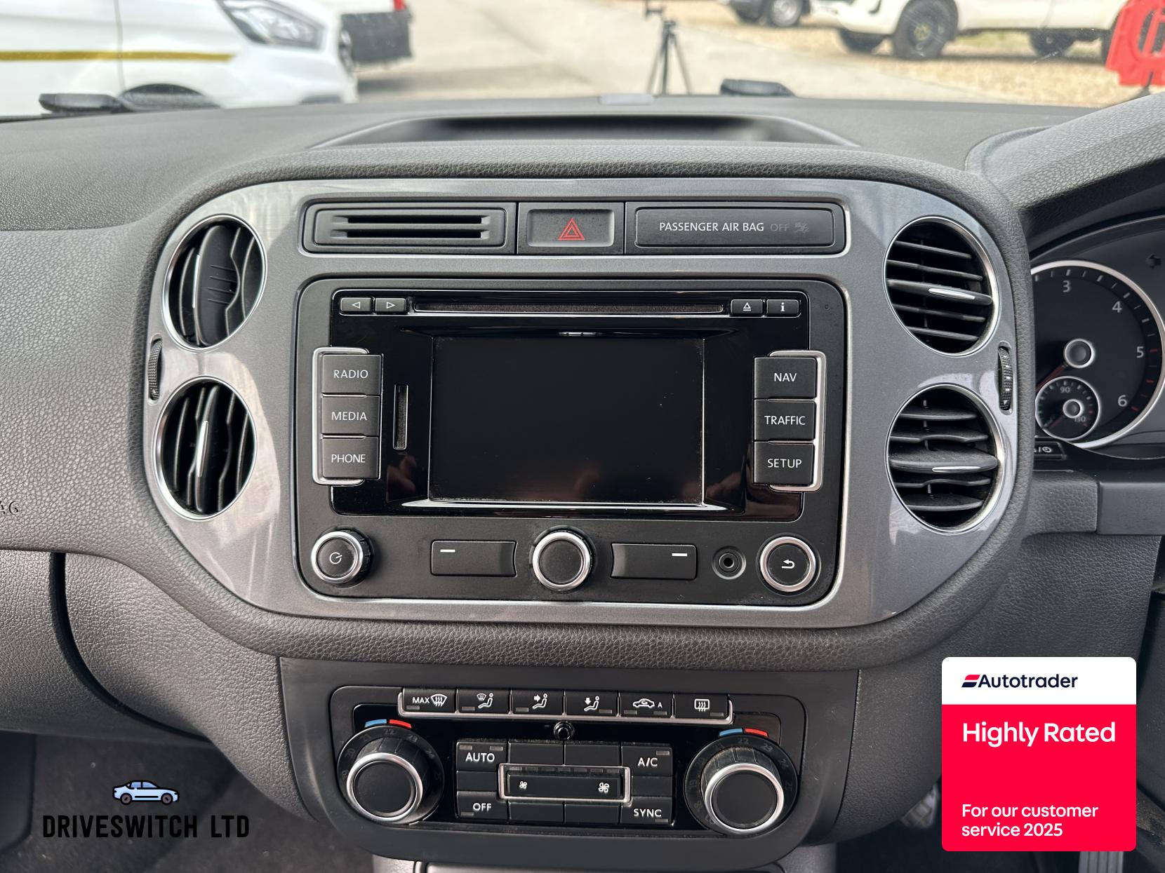 Volkswagen Tiguan 2.0 TDI BlueMotion Tech Match SUV 5dr Diesel Manual 4WD Euro 5 (s/s) (140 ps)