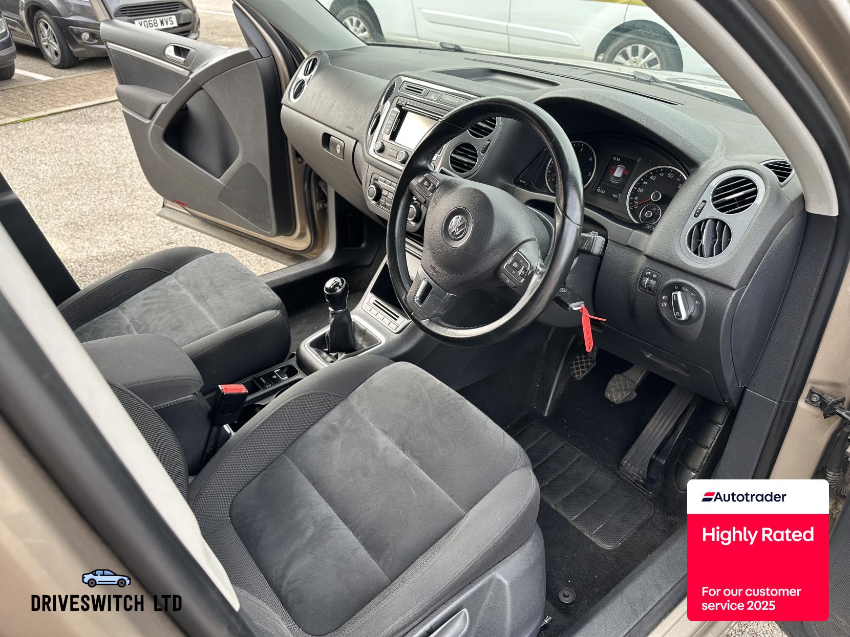 Volkswagen Tiguan 2.0 TDI BlueMotion Tech Match SUV 5dr Diesel Manual 4WD Euro 5 (s/s) (140 ps)