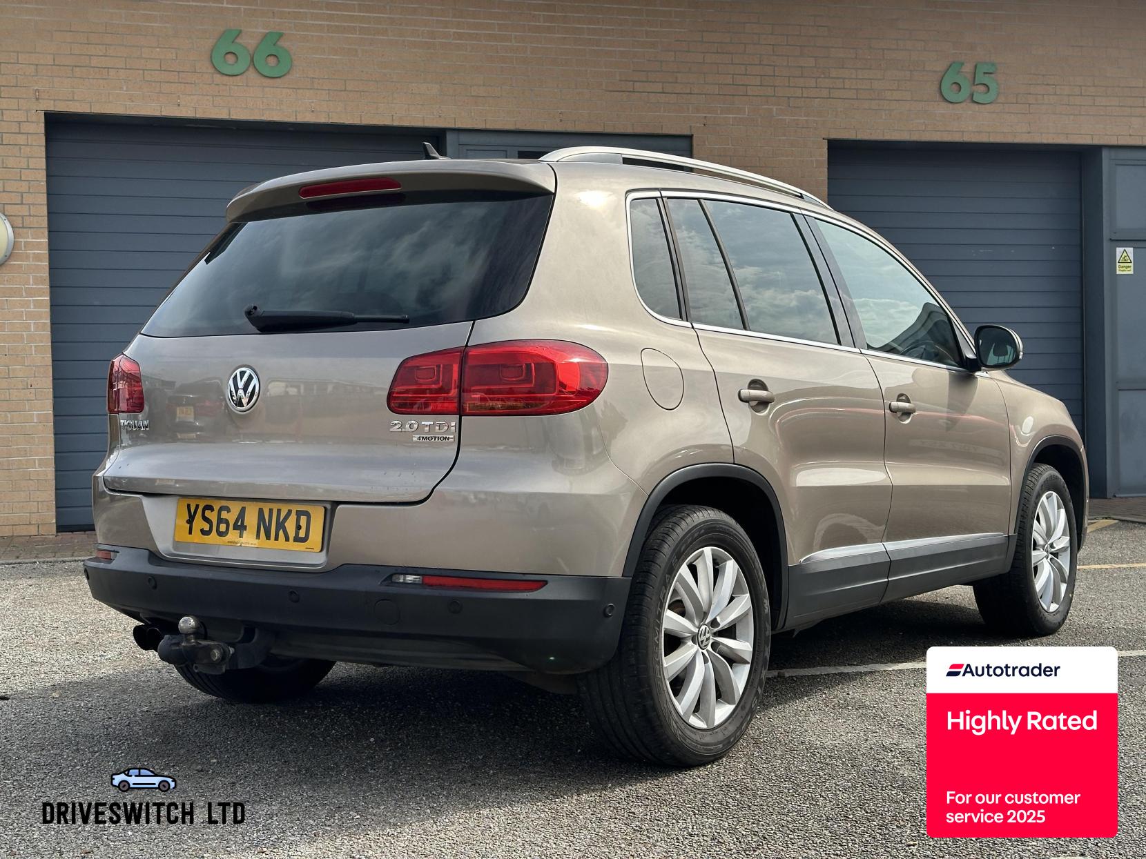 Volkswagen Tiguan 2.0 TDI BlueMotion Tech Match SUV 5dr Diesel Manual 4WD Euro 5 (s/s) (140 ps)