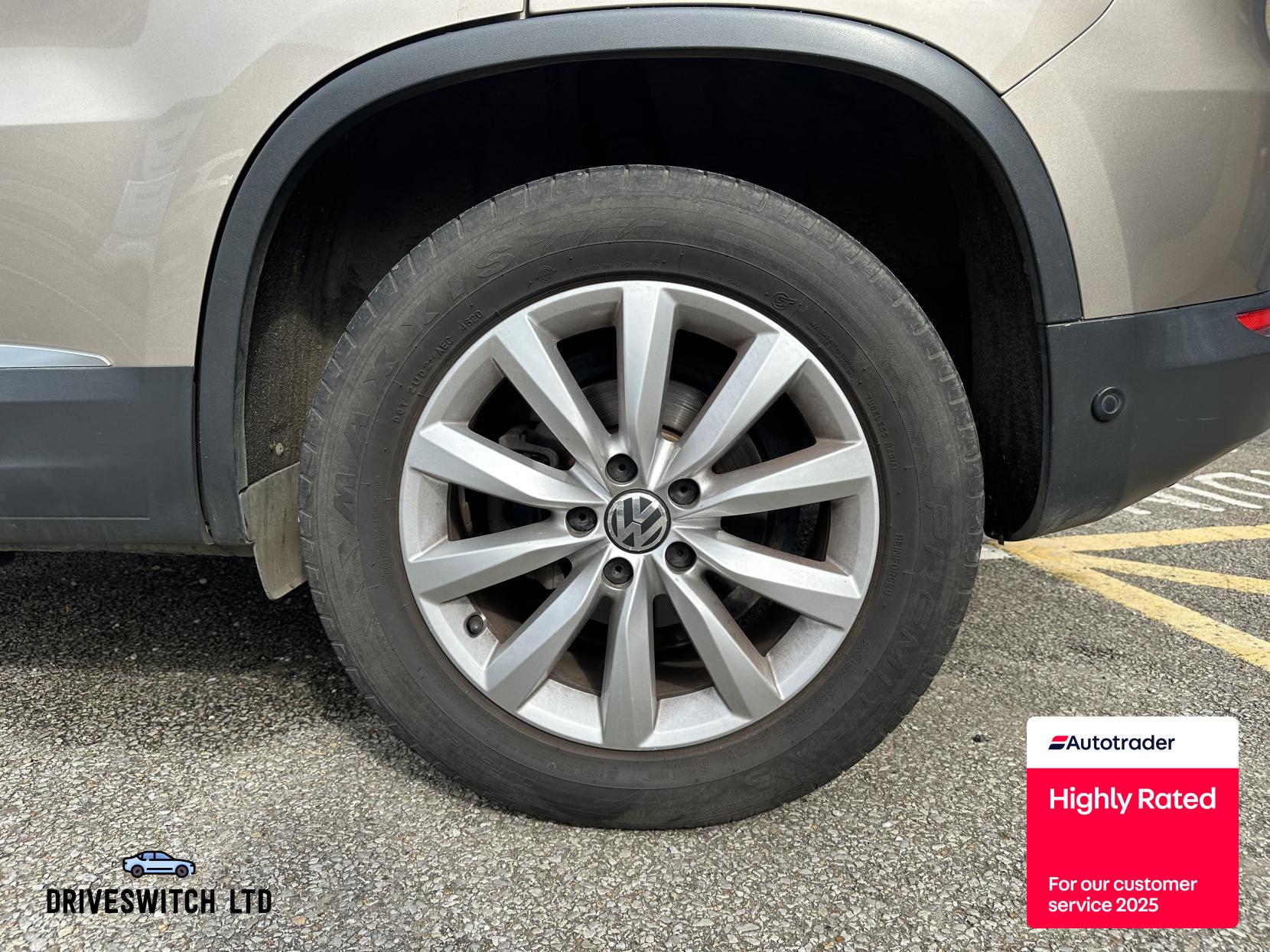 Volkswagen Tiguan 2.0 TDI BlueMotion Tech Match SUV 5dr Diesel Manual 4WD Euro 5 (s/s) (140 ps)