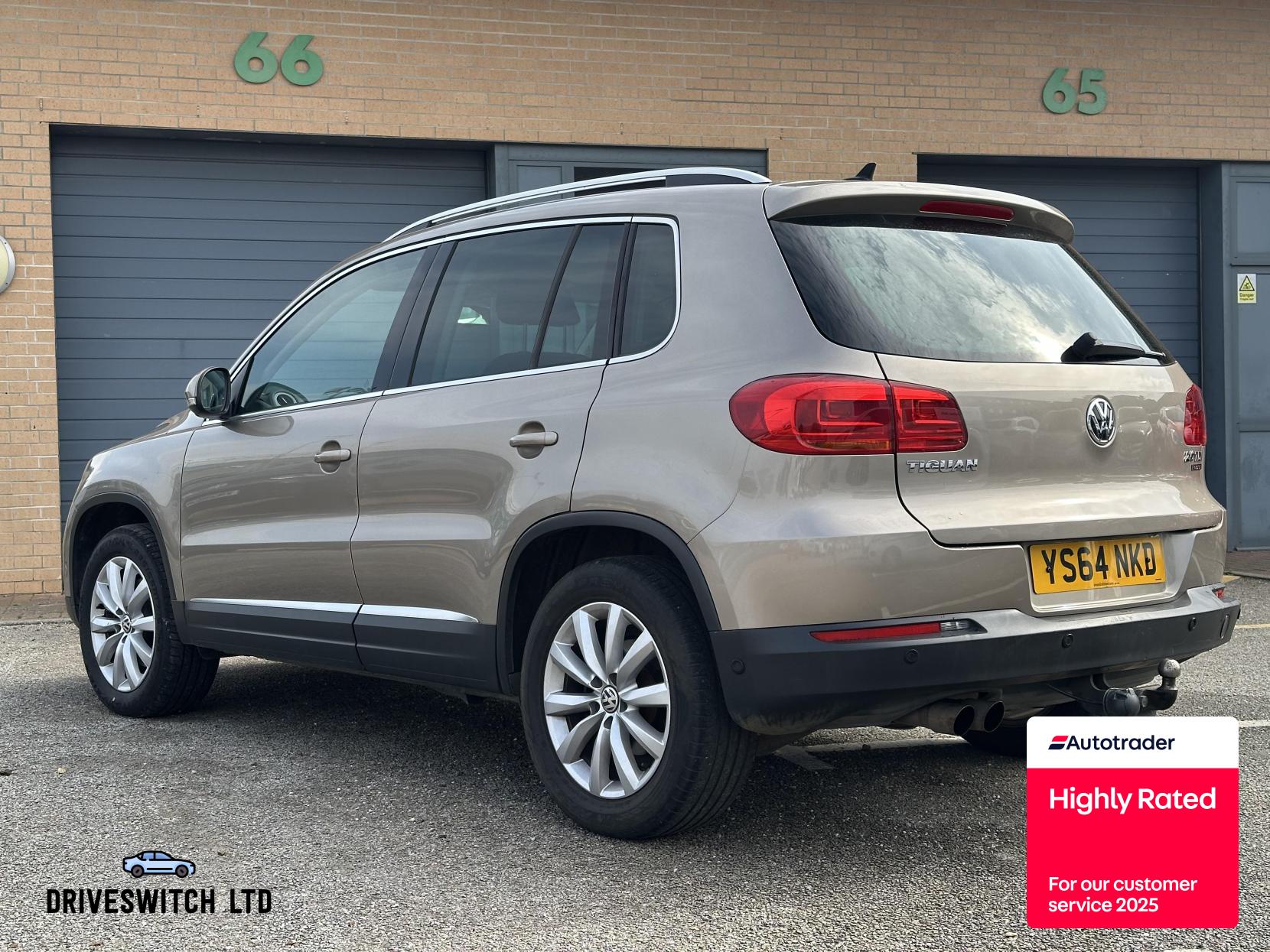 Volkswagen Tiguan 2.0 TDI BlueMotion Tech Match SUV 5dr Diesel Manual 4WD Euro 5 (s/s) (140 ps)