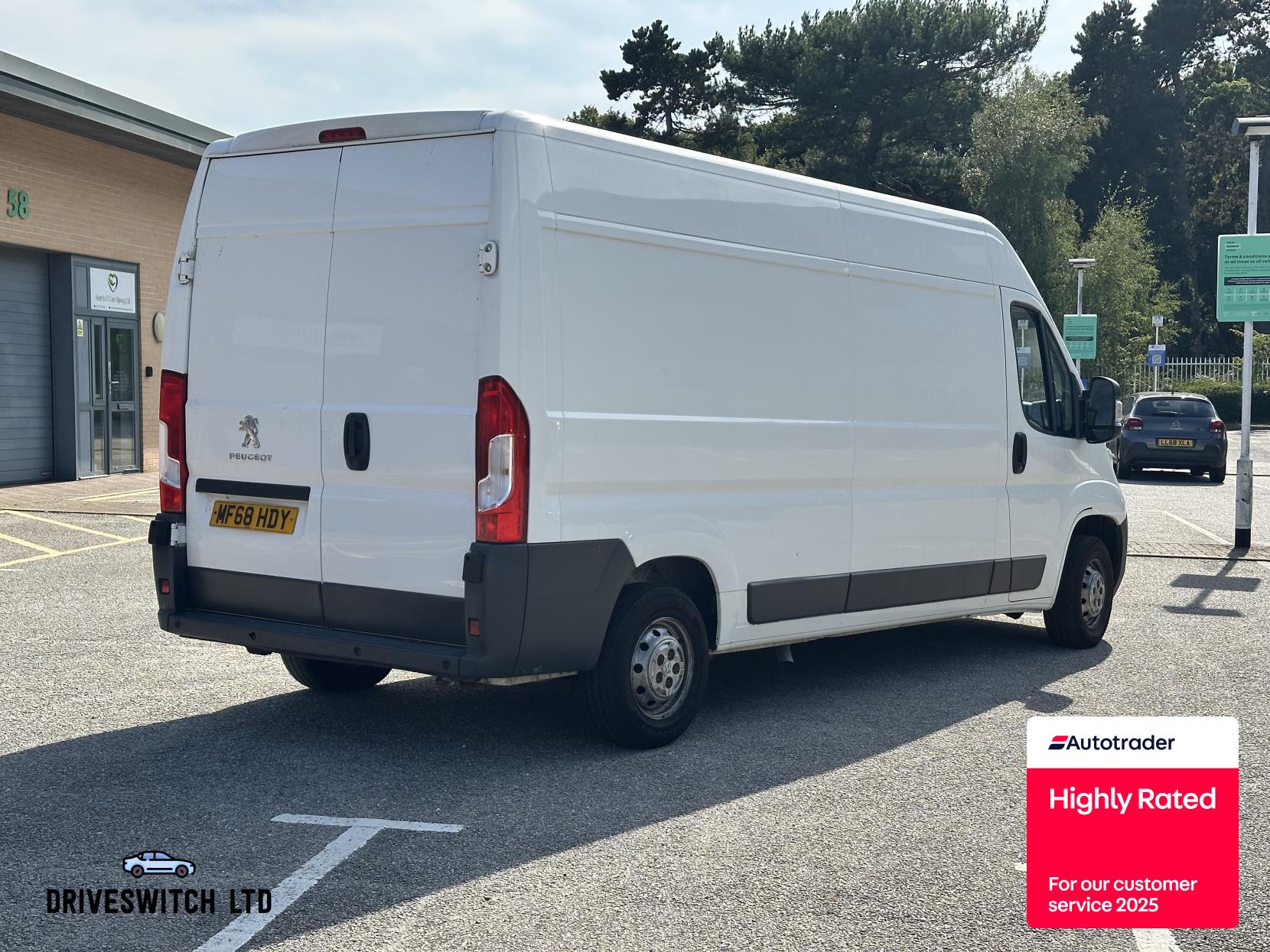 Peugeot Boxer 2.0 BlueHDi 335 Professional Panel Van 5dr Diesel Manual L3 H2 Euro 6 (130 ps)