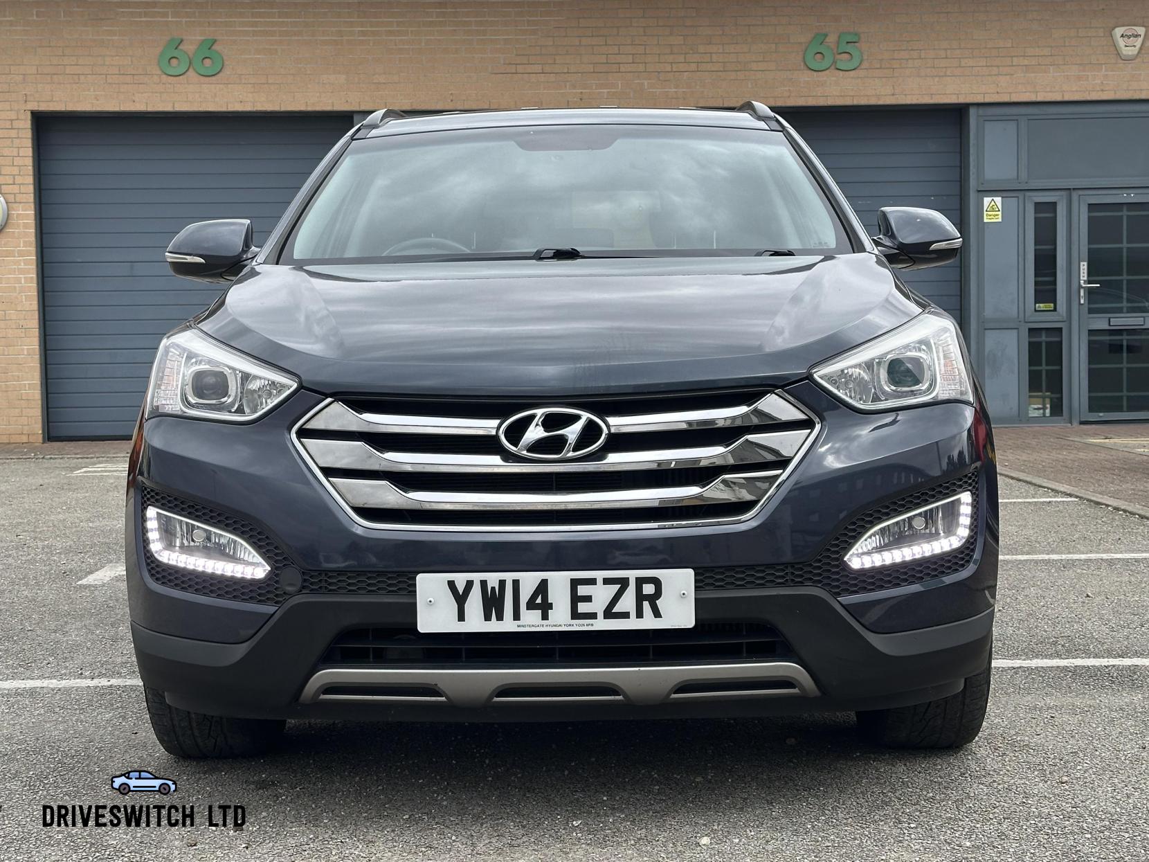 Hyundai Santa Fe 2.2 CRDi Premium SUV 5dr Diesel Manual 4WD Euro 5 (5 seat) (194 bhp)