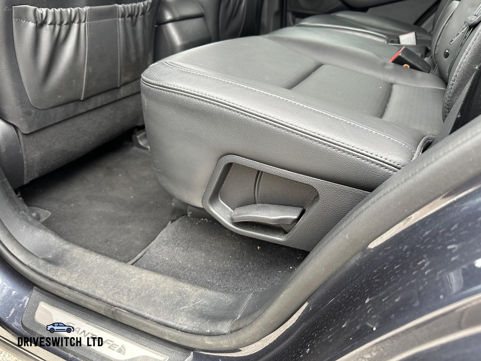 Hyundai Santa Fe 2.2 CRDi Premium SUV 5dr Diesel Manual 4WD Euro 5 (5 seat) (194 bhp)