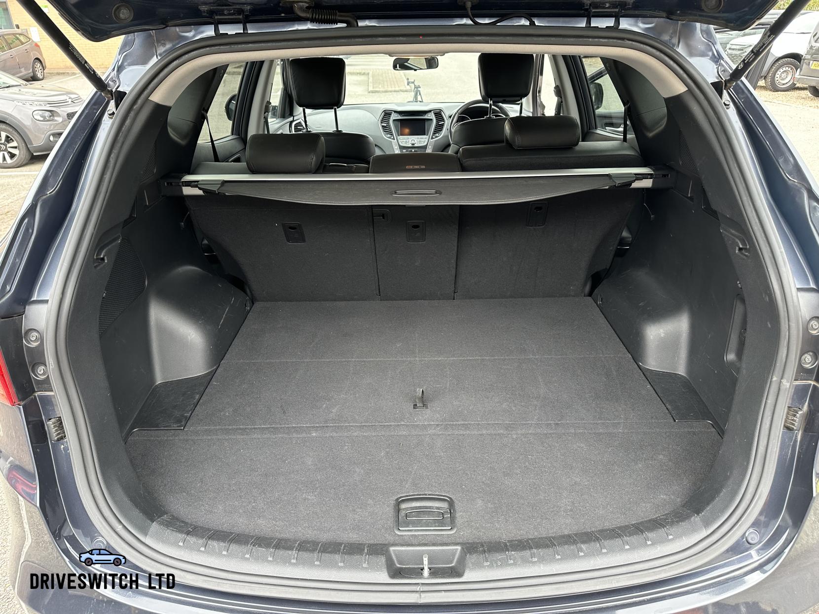 Hyundai Santa Fe 2.2 CRDi Premium SUV 5dr Diesel Manual 4WD Euro 5 (5 seat) (194 bhp)