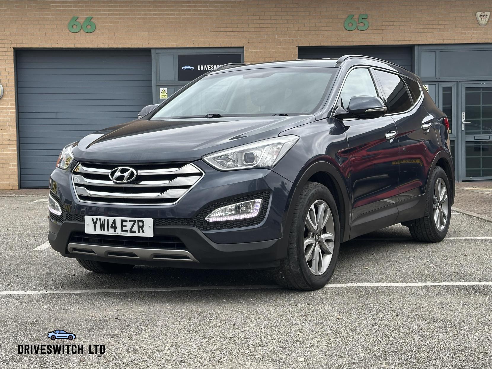 Hyundai Santa Fe 2.2 CRDi Premium SUV 5dr Diesel Manual 4WD Euro 5 (5 seat) (194 bhp)