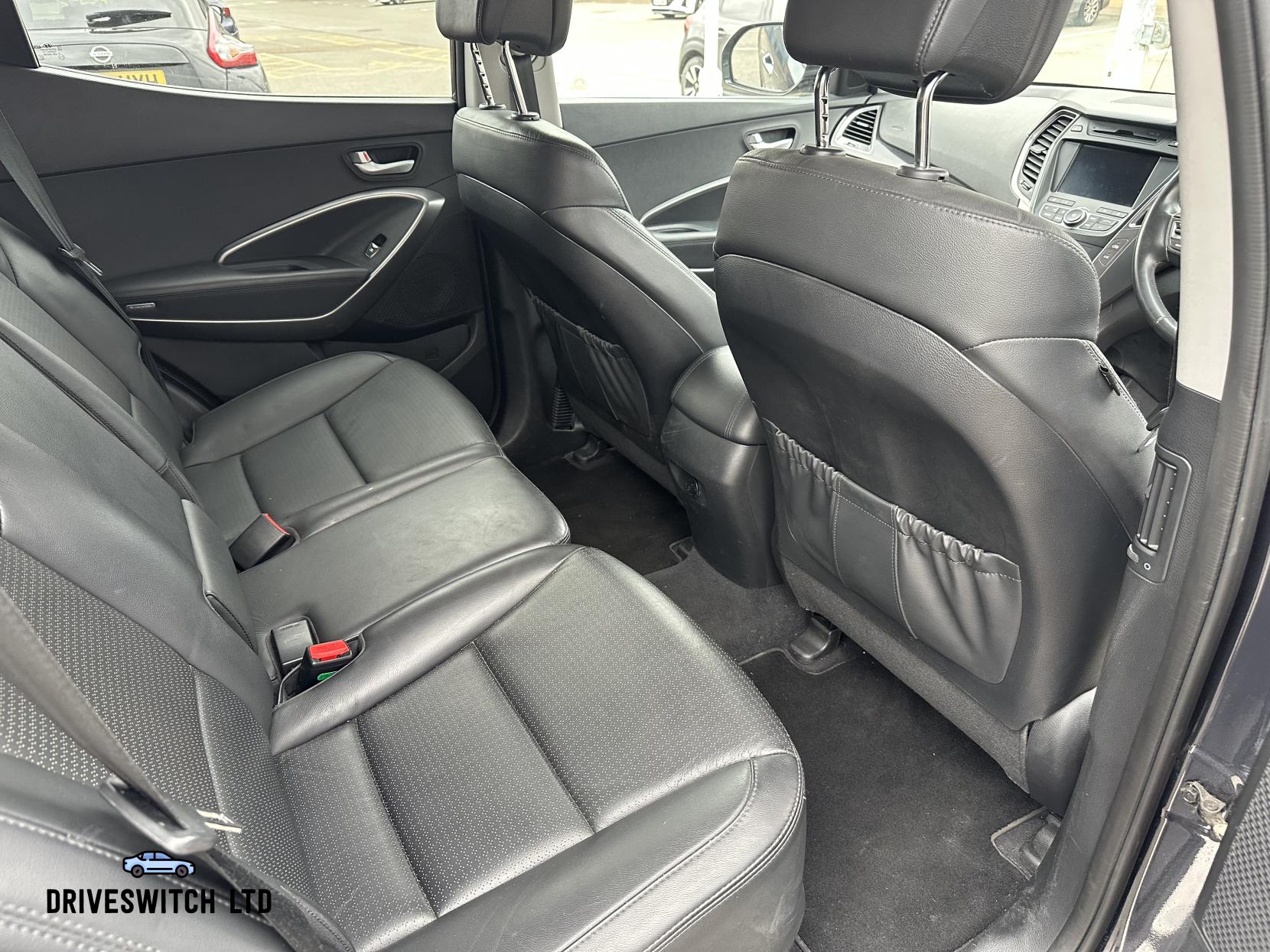 Hyundai Santa Fe 2.2 CRDi Premium SUV 5dr Diesel Manual 4WD Euro 5 (5 seat) (194 bhp)