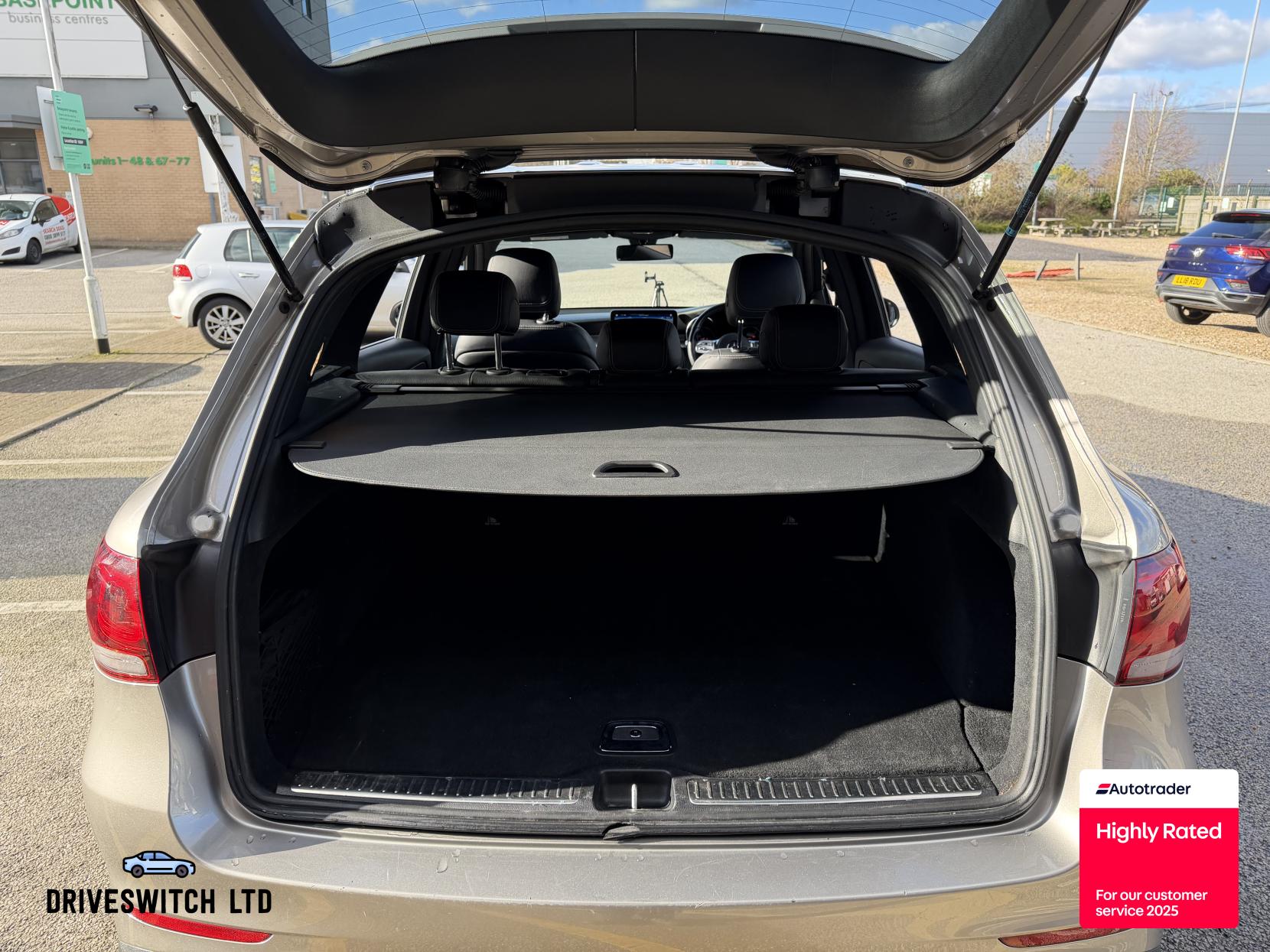 Mercedes-Benz GLC 2.0 GLC220d AMG Line SUV 5dr Diesel G-Tronic+ 4MATIC Euro 6 (s/s) (194 ps)