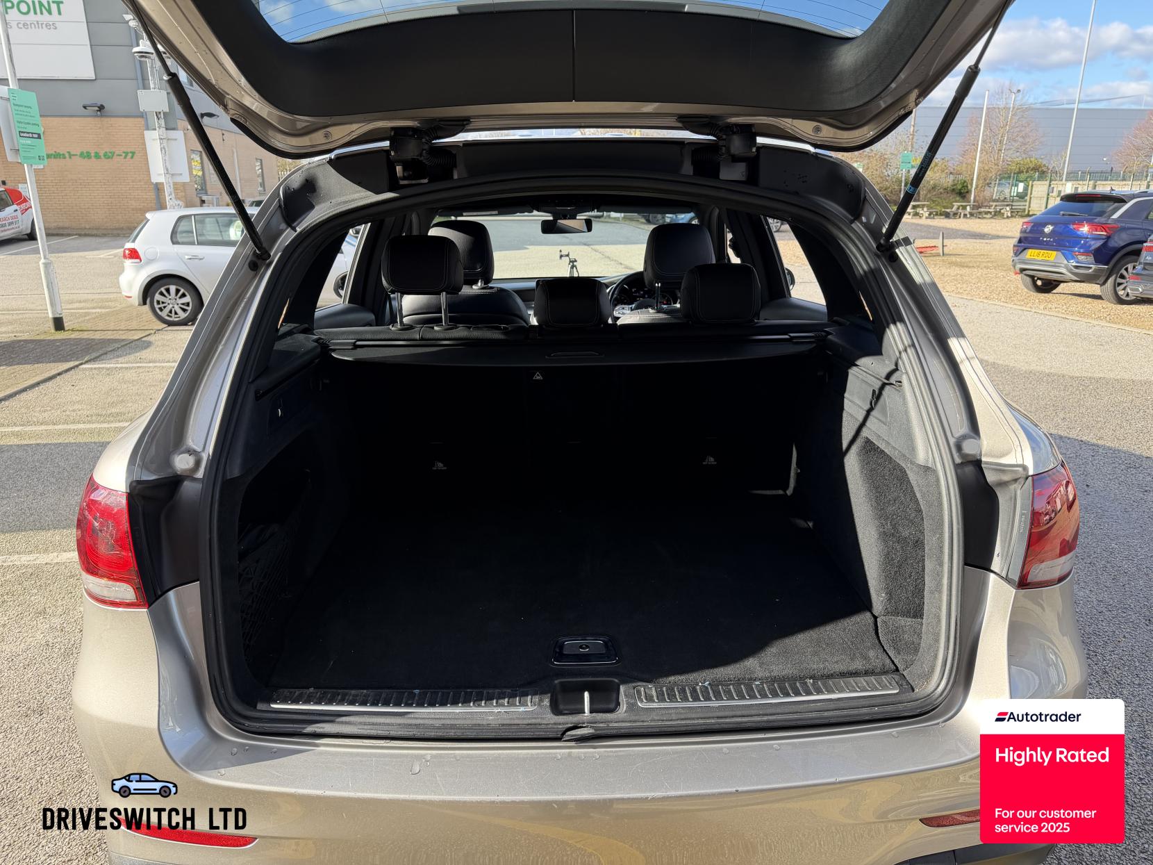 Mercedes-Benz GLC 2.0 GLC220d AMG Line SUV 5dr Diesel G-Tronic+ 4MATIC Euro 6 (s/s) (194 ps)