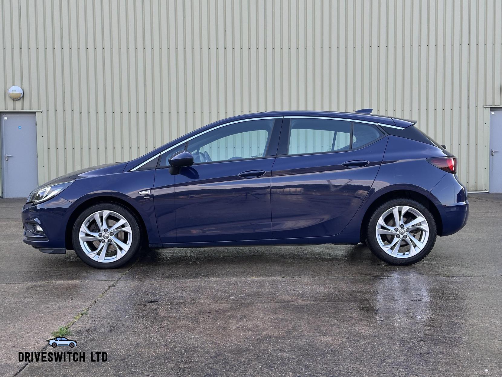 Vauxhall Astra 1.6 CDTi BlueInjection SRi Nav Hatchback 5dr Diesel Manual Euro 6 (s/s) (136 ps)