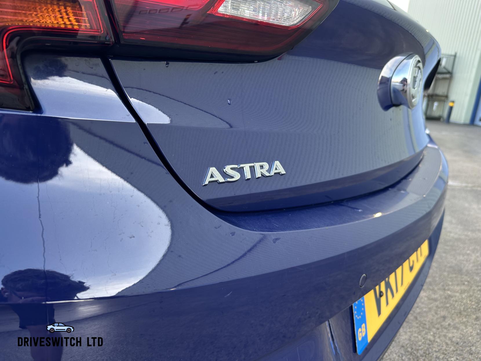 Vauxhall Astra 1.6 CDTi BlueInjection SRi Nav Hatchback 5dr Diesel Manual Euro 6 (s/s) (136 ps)